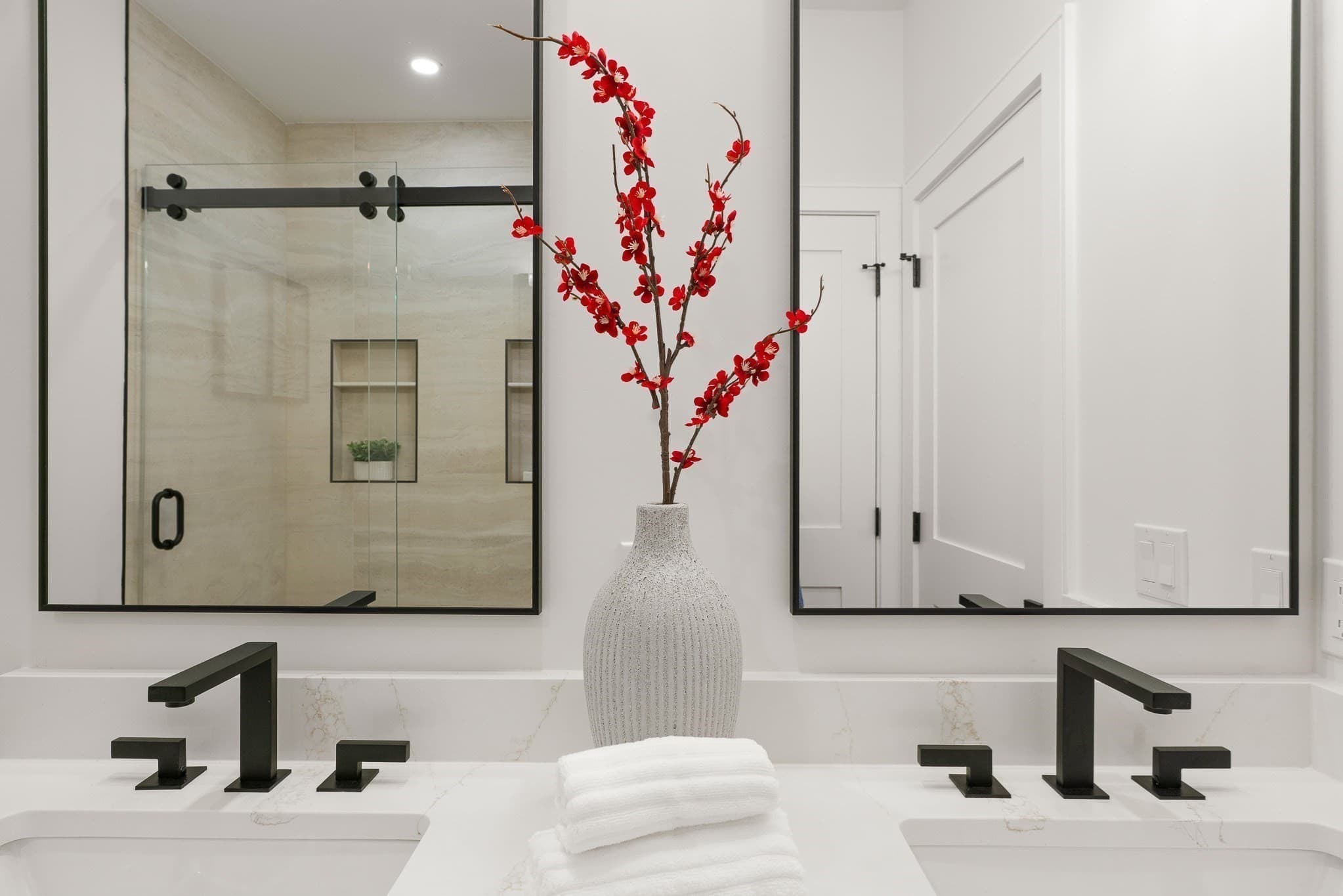 Condominium at 28A Swan Avenue PH, Boston MA 02128, Boston, photo 11 of 16