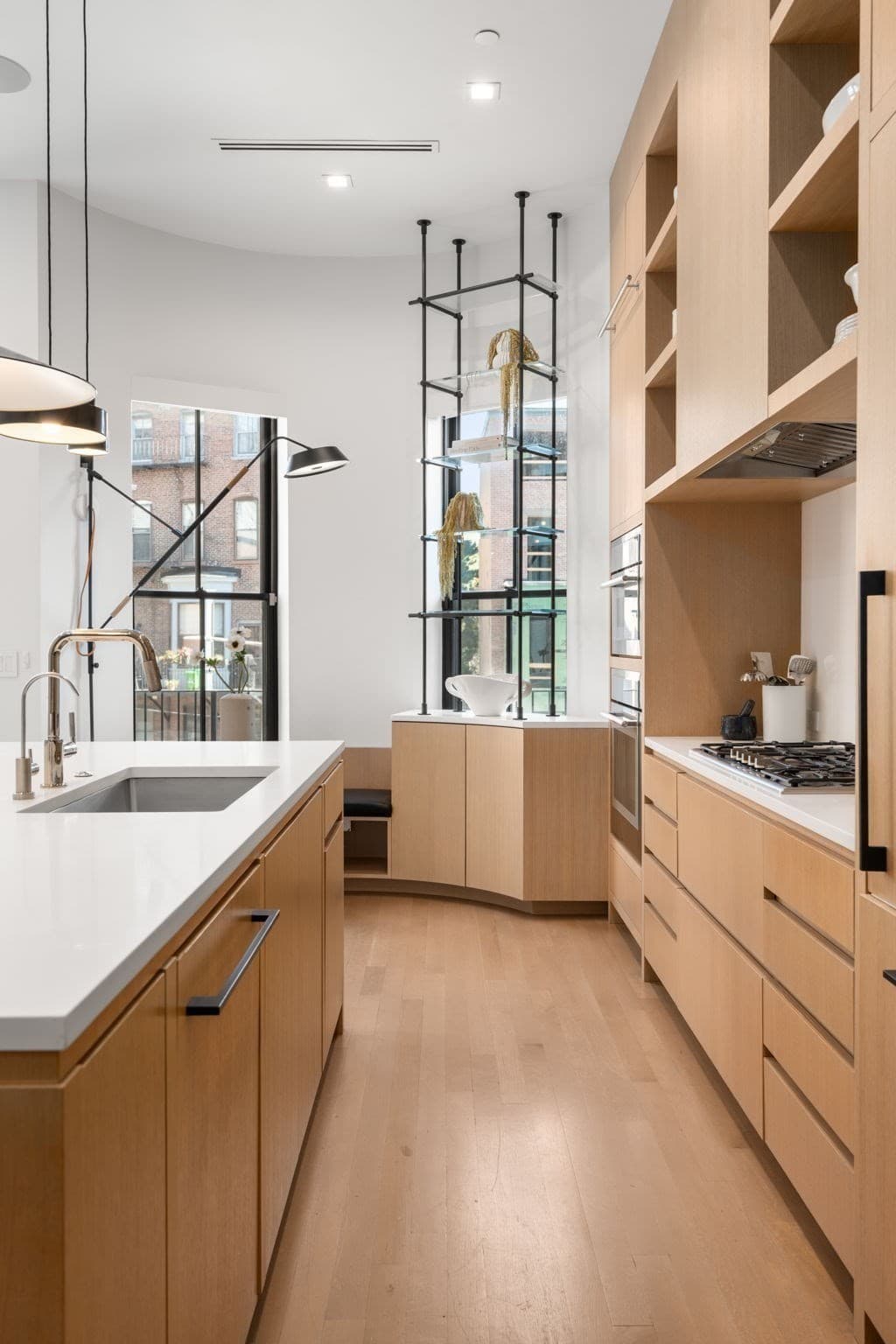 Condominium at 189 W Brookline St PH, Boston MA 02118, photo 5 of 42