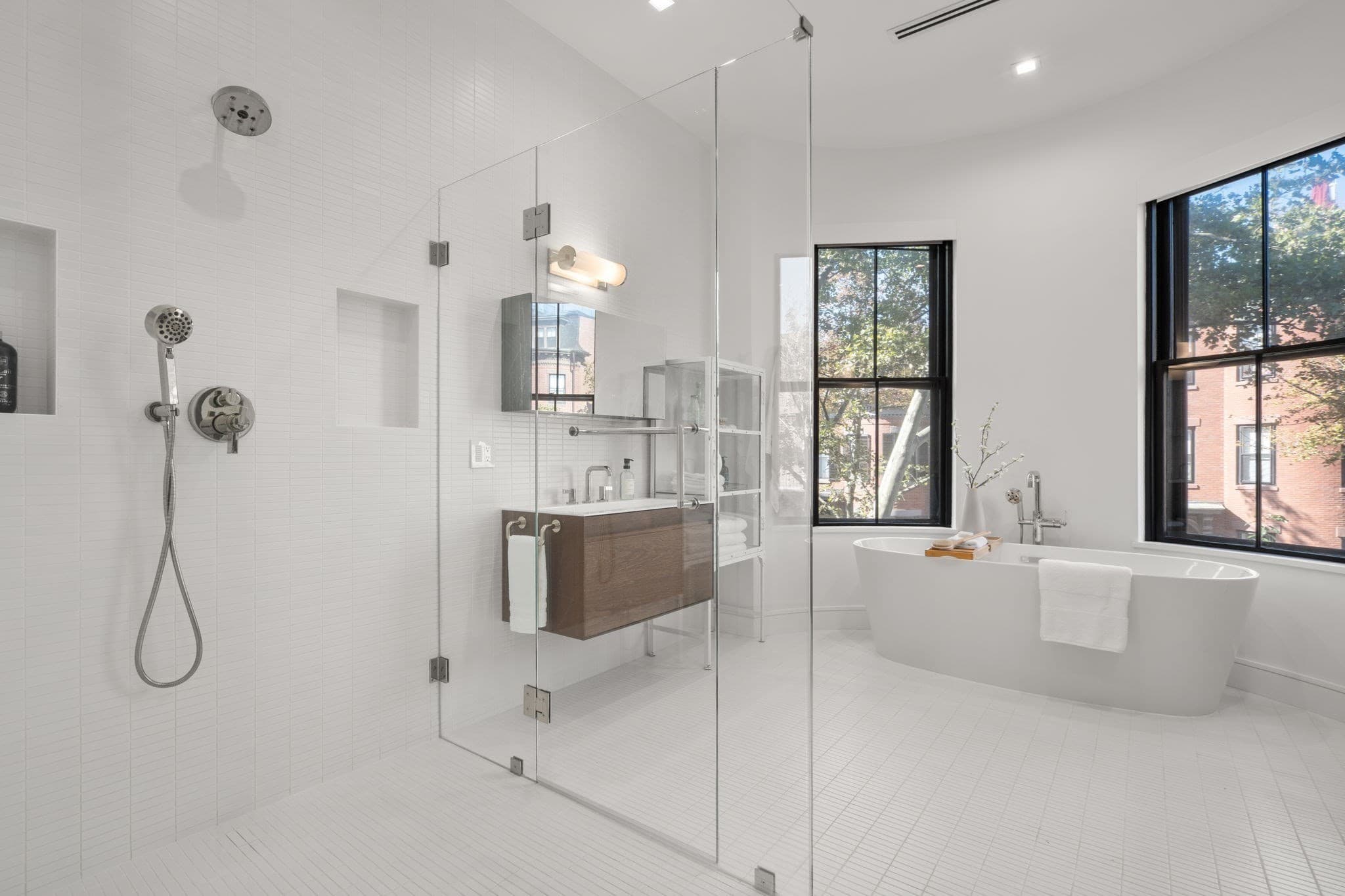 Condominium at 189 W Brookline St PH, Boston MA 02118, photo 18 of 42