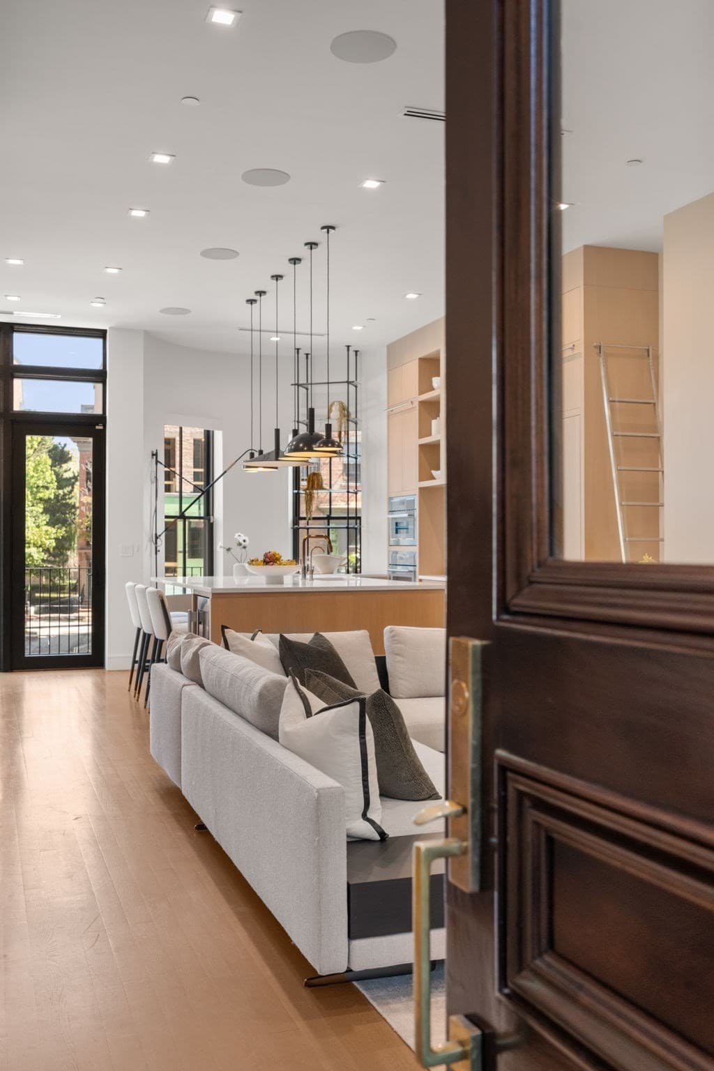 Condominium at 189 W Brookline St PH, Boston MA 02118, photo 11 of 42