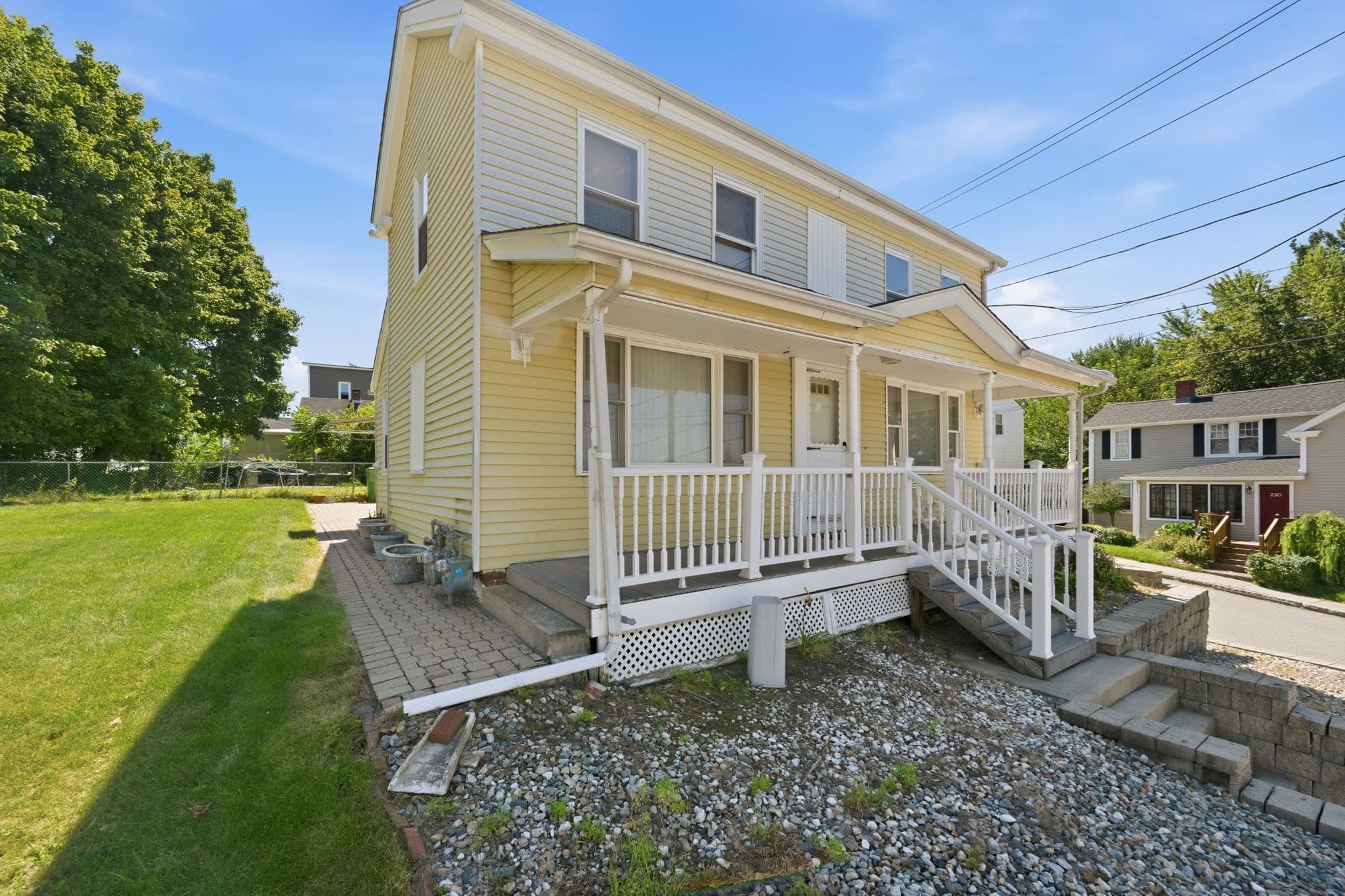 3 Family at 37 Howard St, Chicopee MA 01013, Chicopee, photo 2 of 39