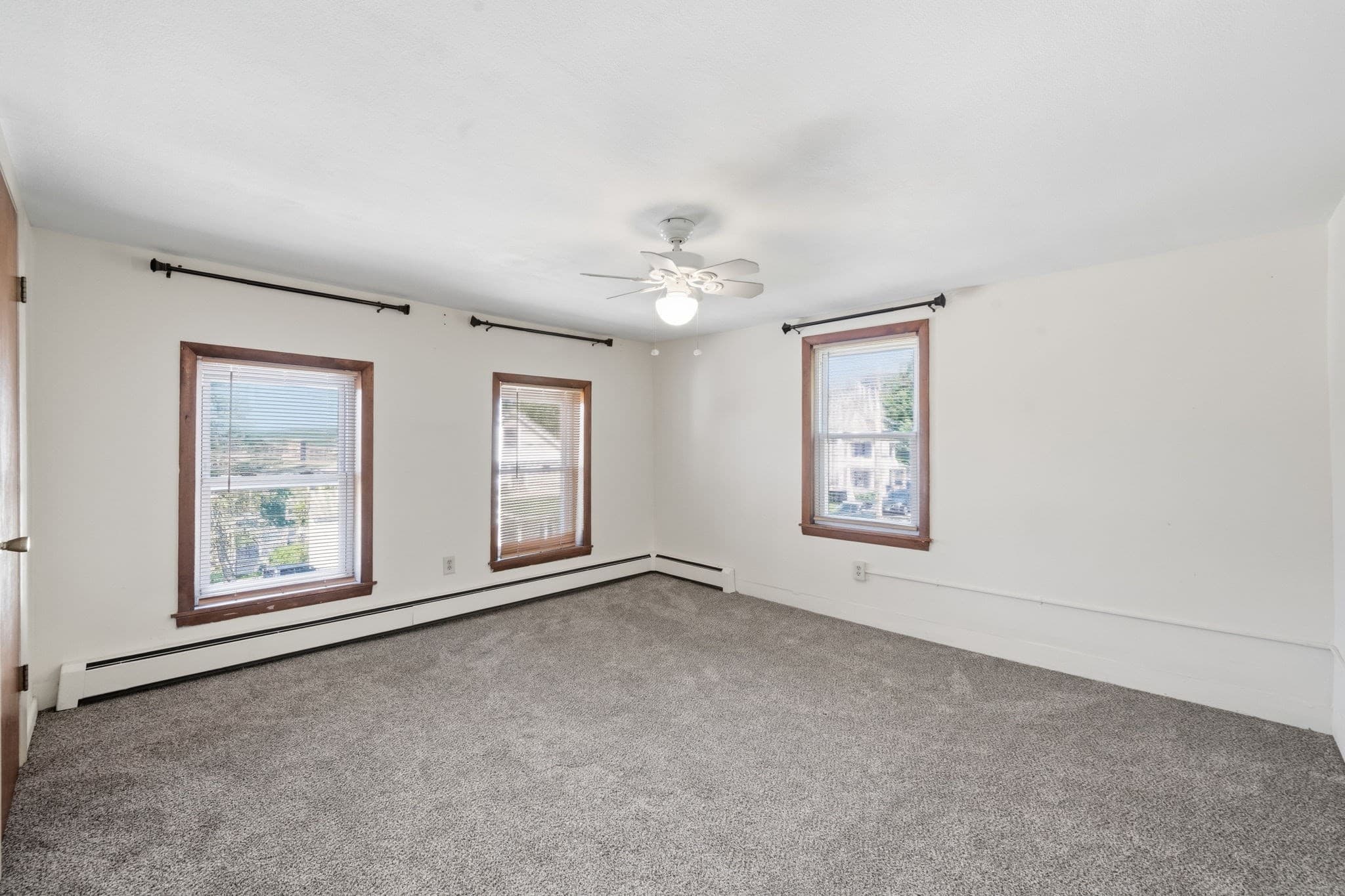 3 Family at 37 Howard St, Chicopee MA 01013, Chicopee, photo 24 of 39