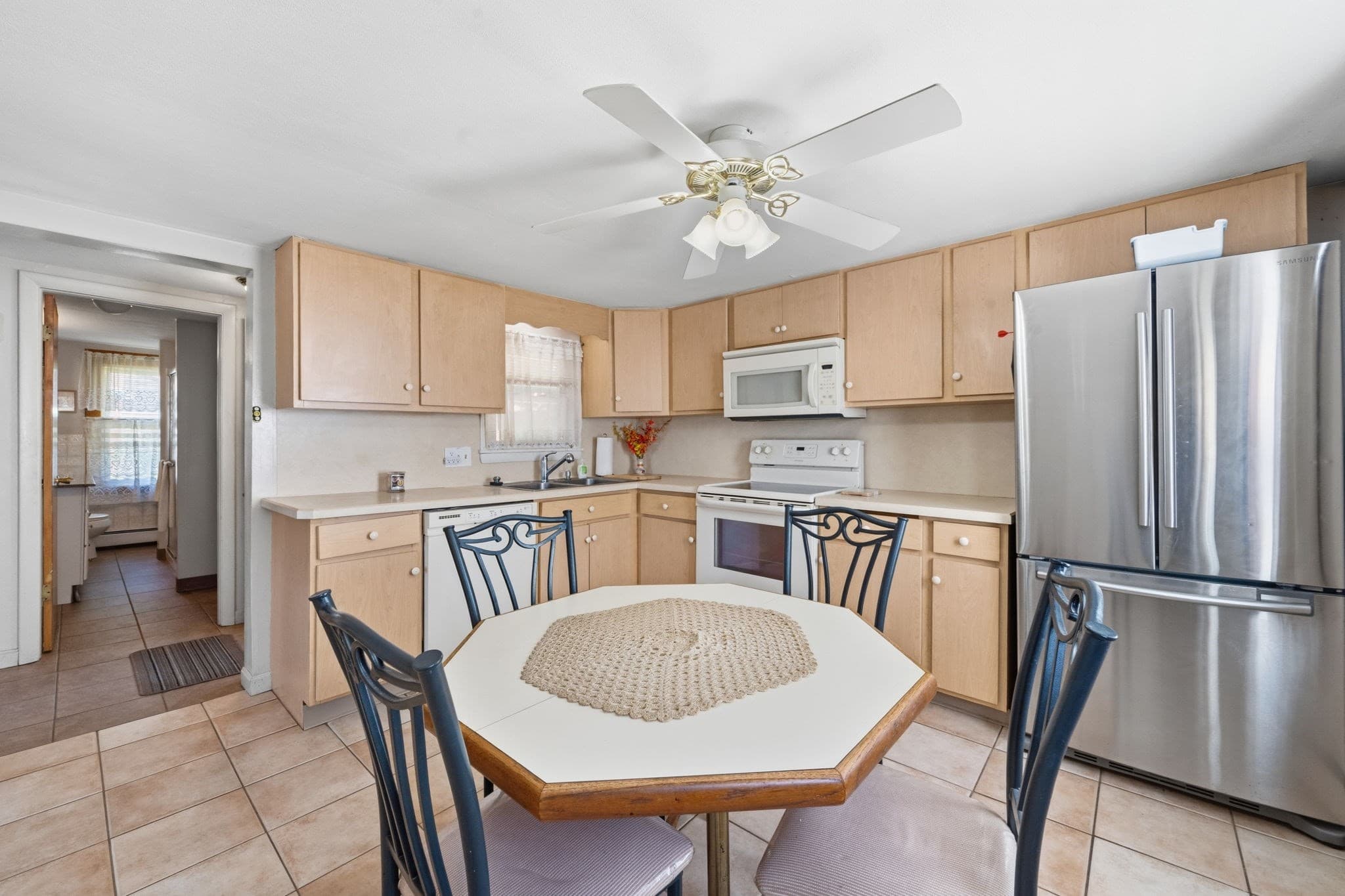 3 Family at 37 Howard St, Chicopee MA 01013, Chicopee, photo 18 of 39