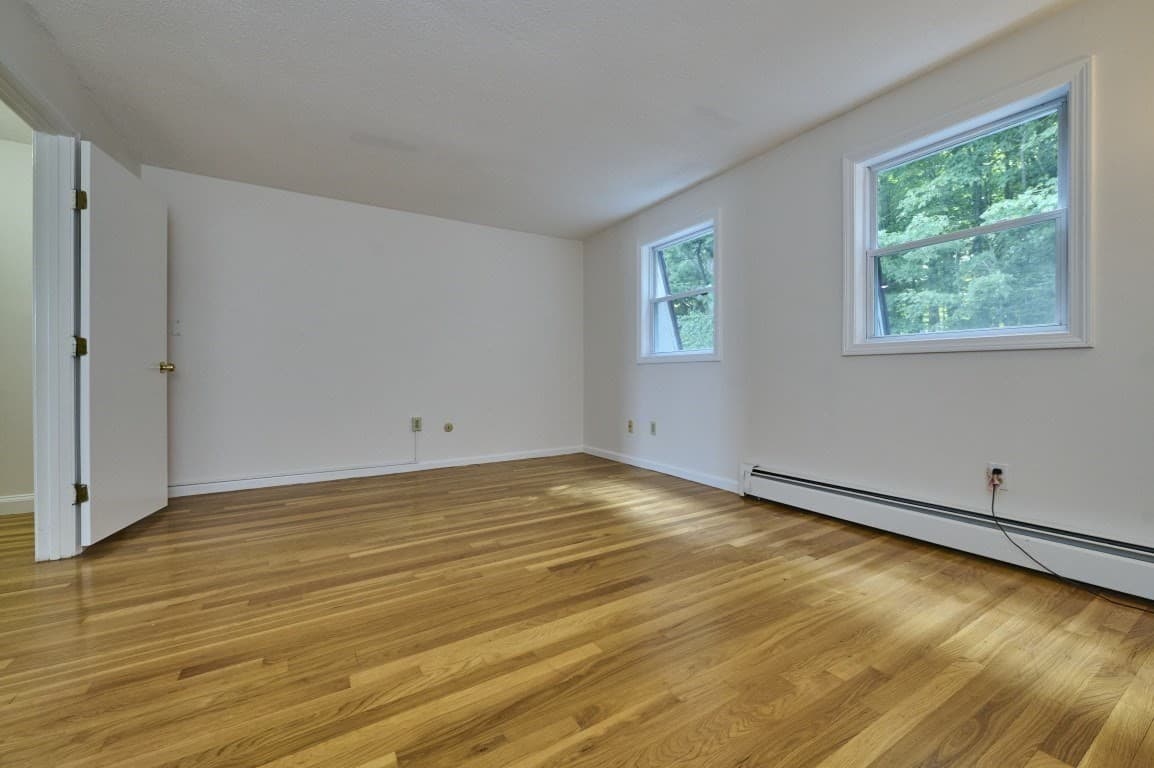 Condominium at 12 Walcott Valley Drive # 12, Hopkinton MA 01748, Hopkinton, photo 14 of 26