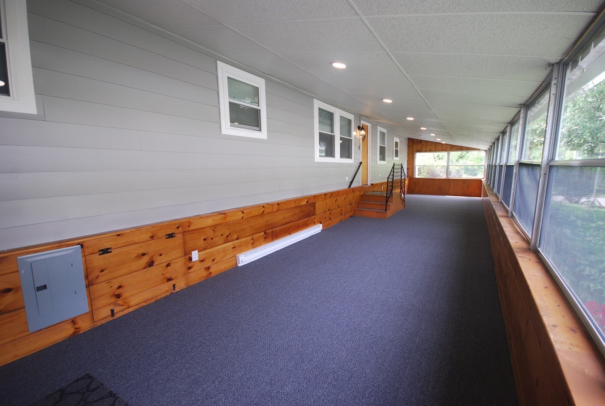 Mobile Home at 18 Riverview Circle, Brimfield MA 01010, photo 7 of 34