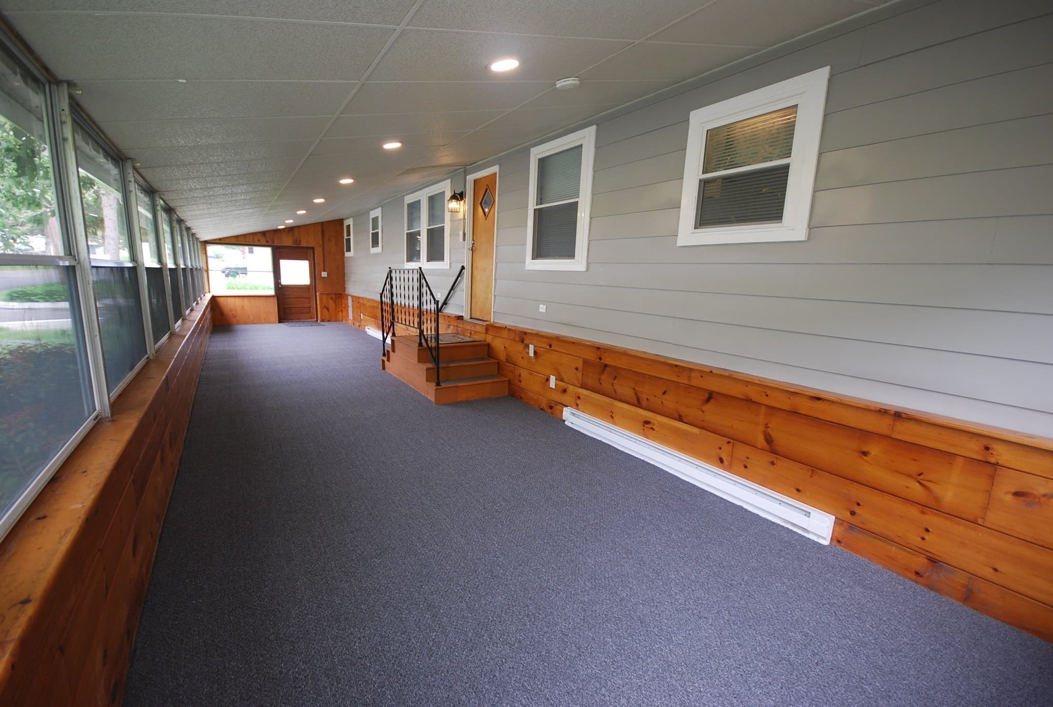 Mobile Home at 18 Riverview Circle, Brimfield MA 01010, photo 8 of 34