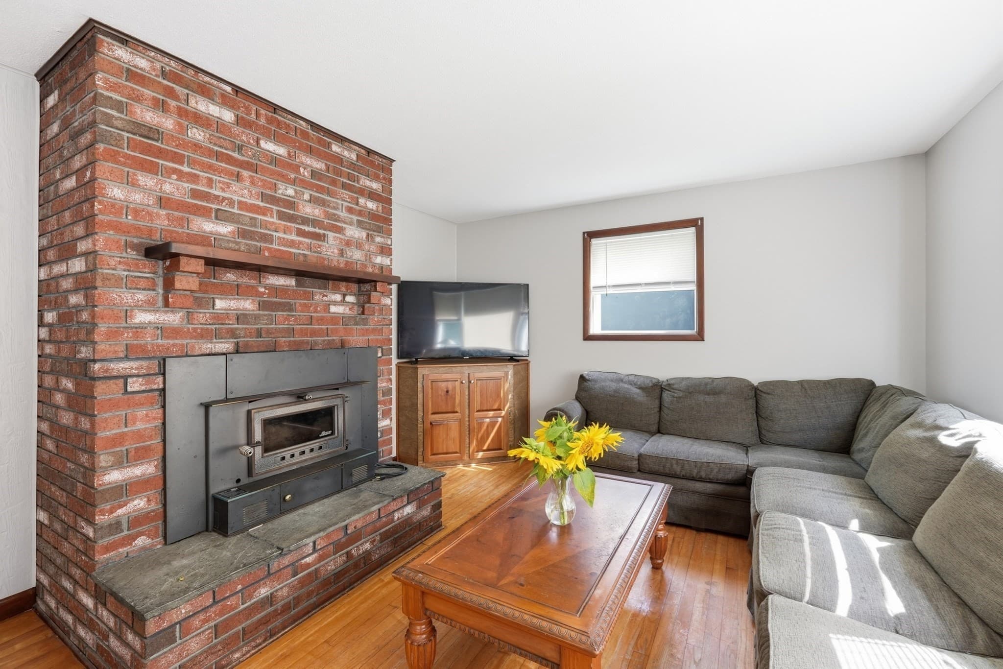 Single Family Residence at 42 Lakeview Dr, West Brookfield MA 01585, West Brookfield, photo 13 of 31
