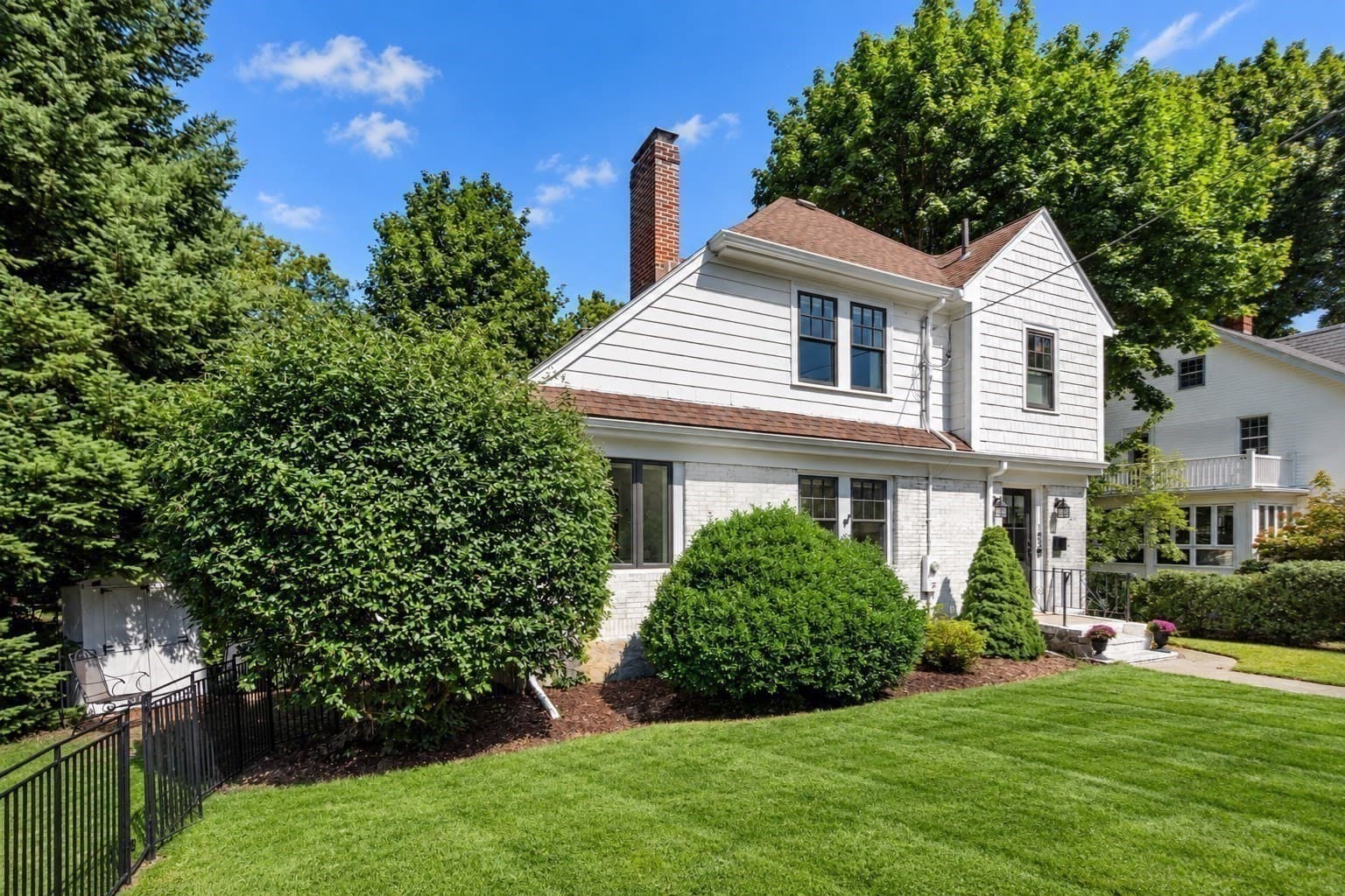 Single Family Residence at 183 Lagrange Street, Boston MA 02132, Boston, photo 2 of 42