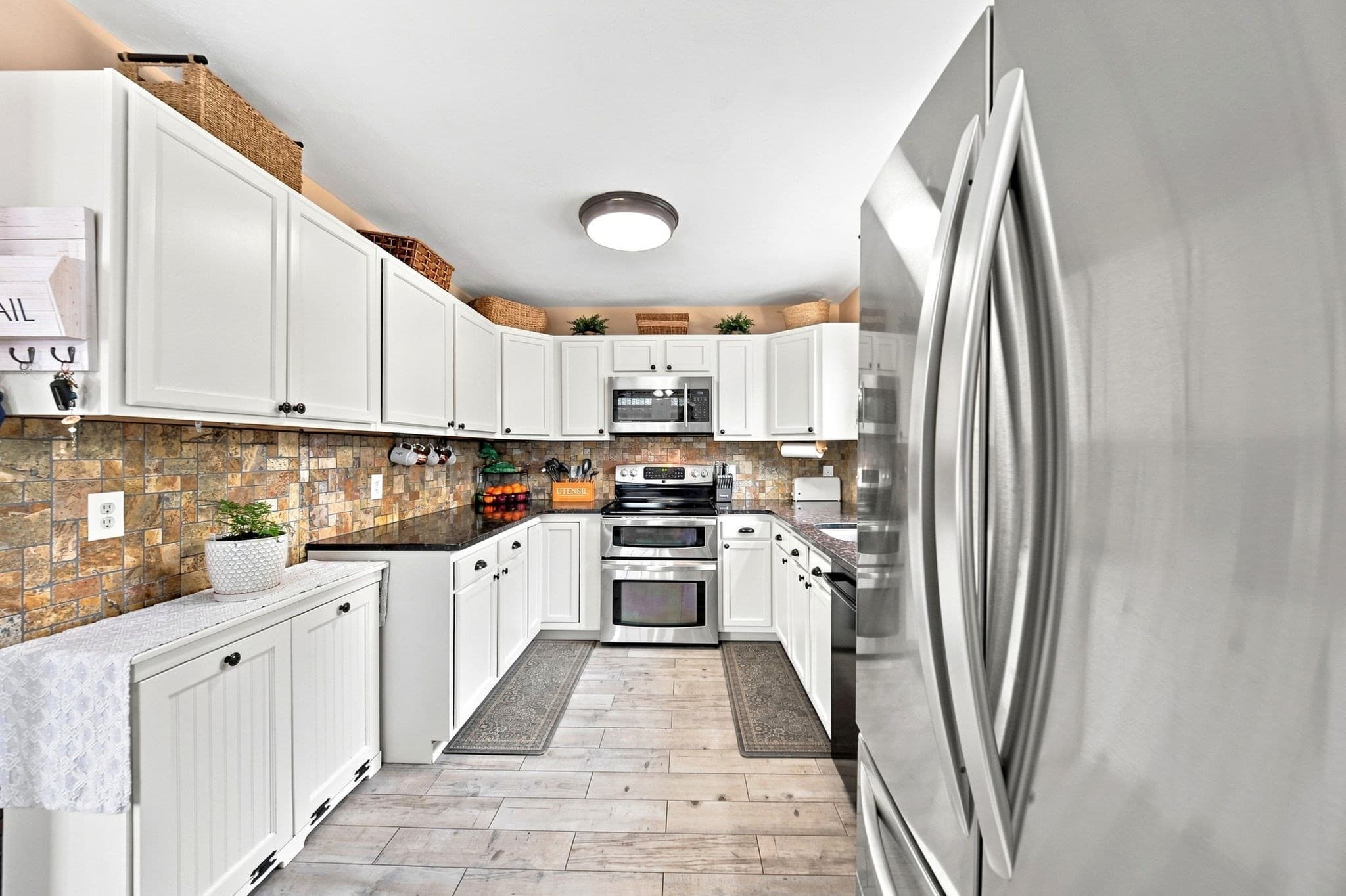 Condominium at 31 Ayer St # 31, Haverhill MA 01832, Haverhill, photo 6 of 38