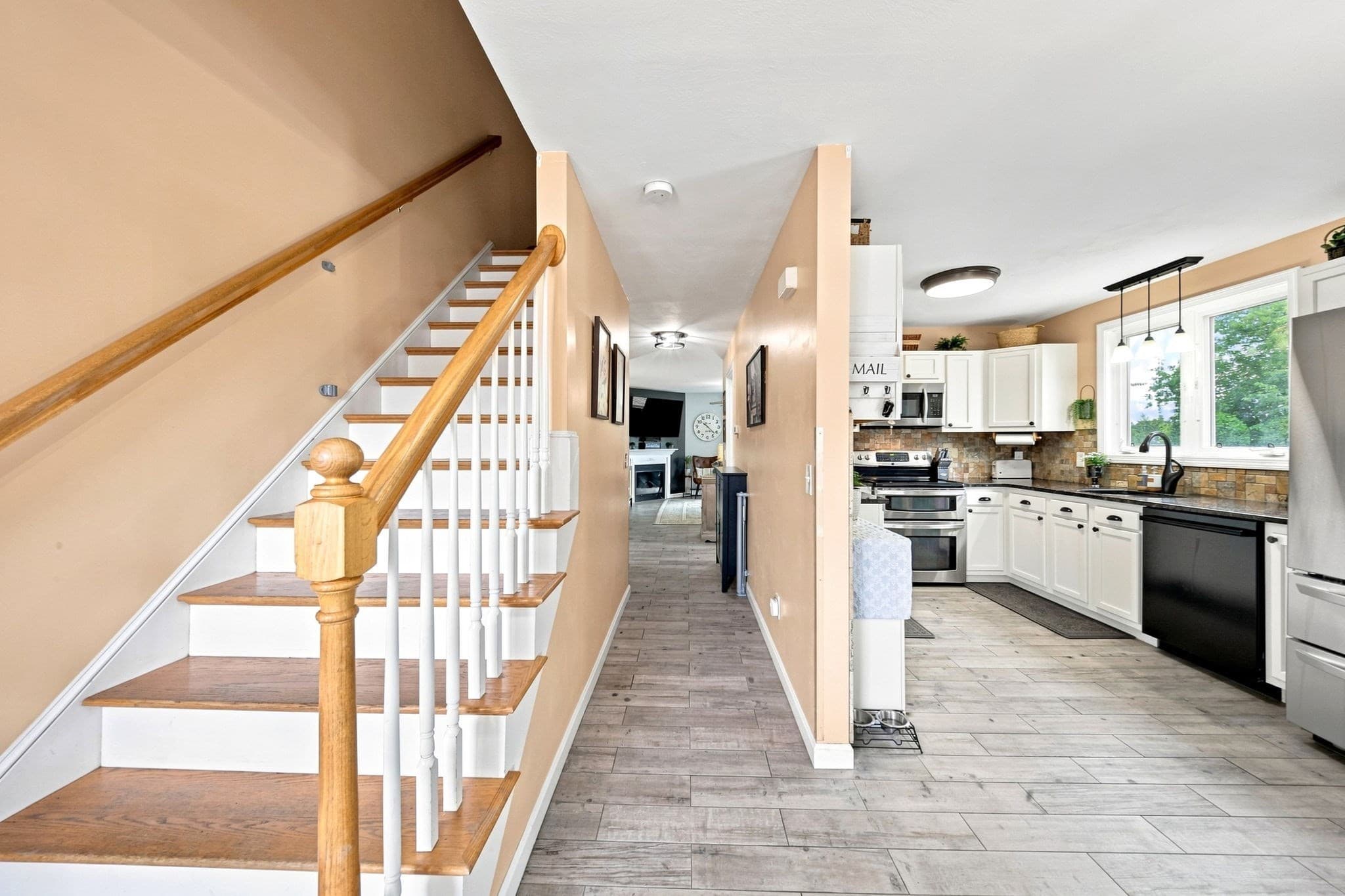 Condominium at 31 Ayer St # 31, Haverhill MA 01832, Haverhill, photo 16 of 38