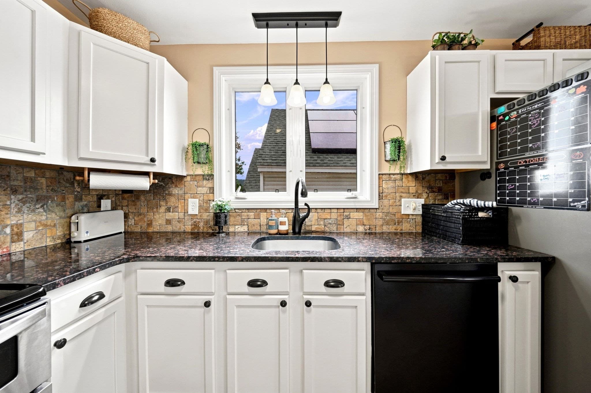 Condominium at 31 Ayer St # 31, Haverhill MA 01832, Haverhill, photo 5 of 38