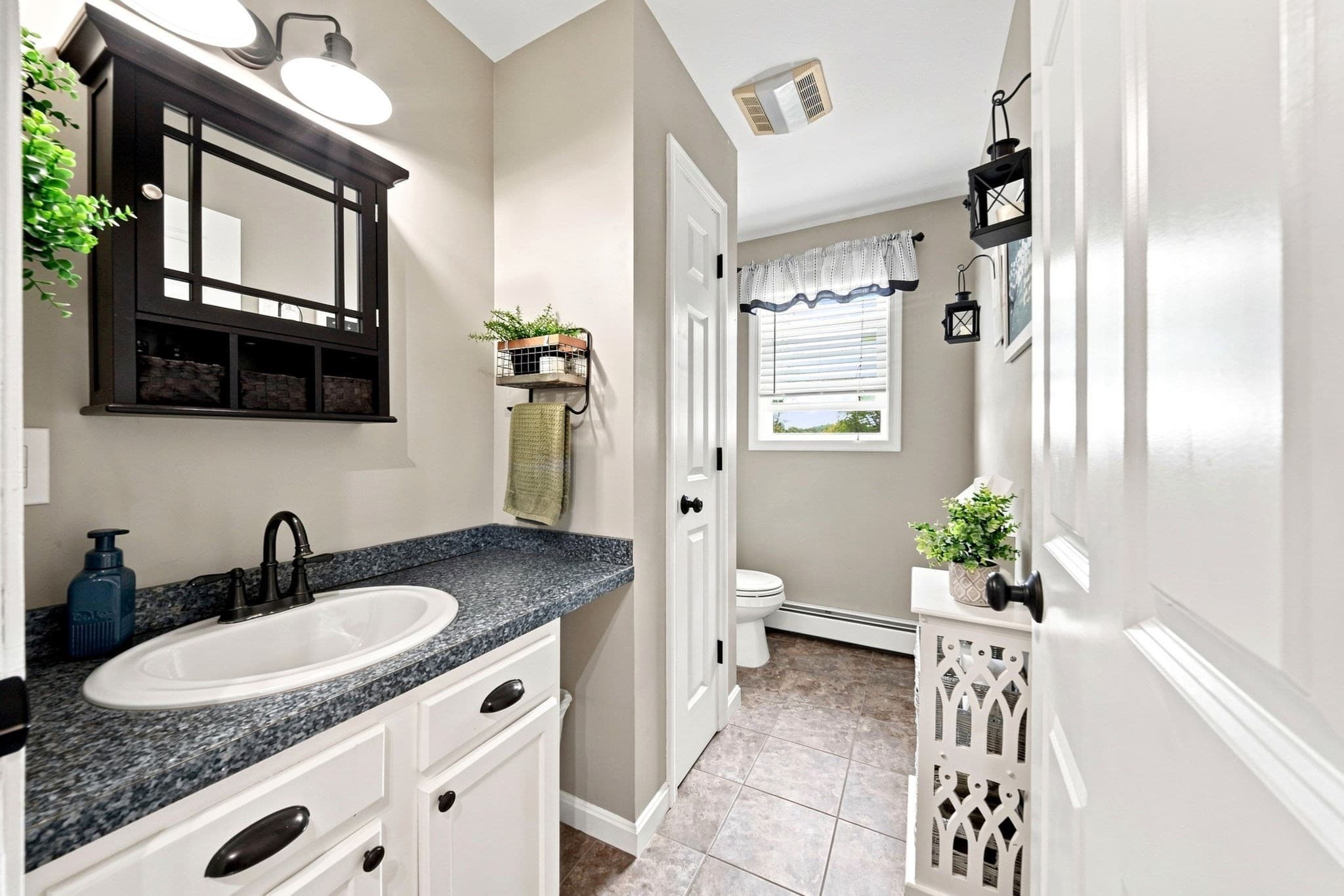 Condominium at 31 Ayer St # 31, Haverhill MA 01832, Haverhill, photo 15 of 38