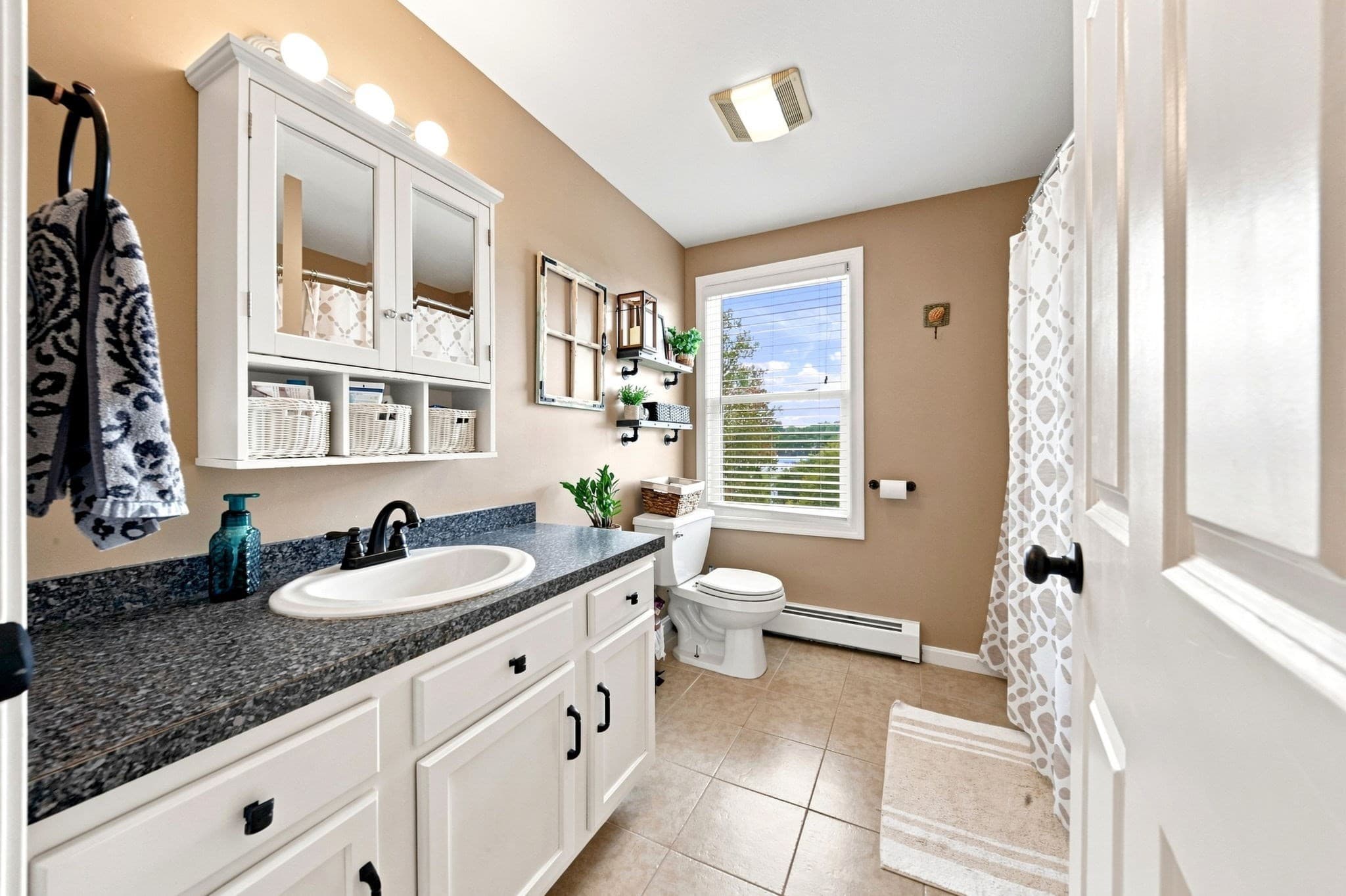 Condominium at 31 Ayer St # 31, Haverhill MA 01832, Haverhill, photo 29 of 38