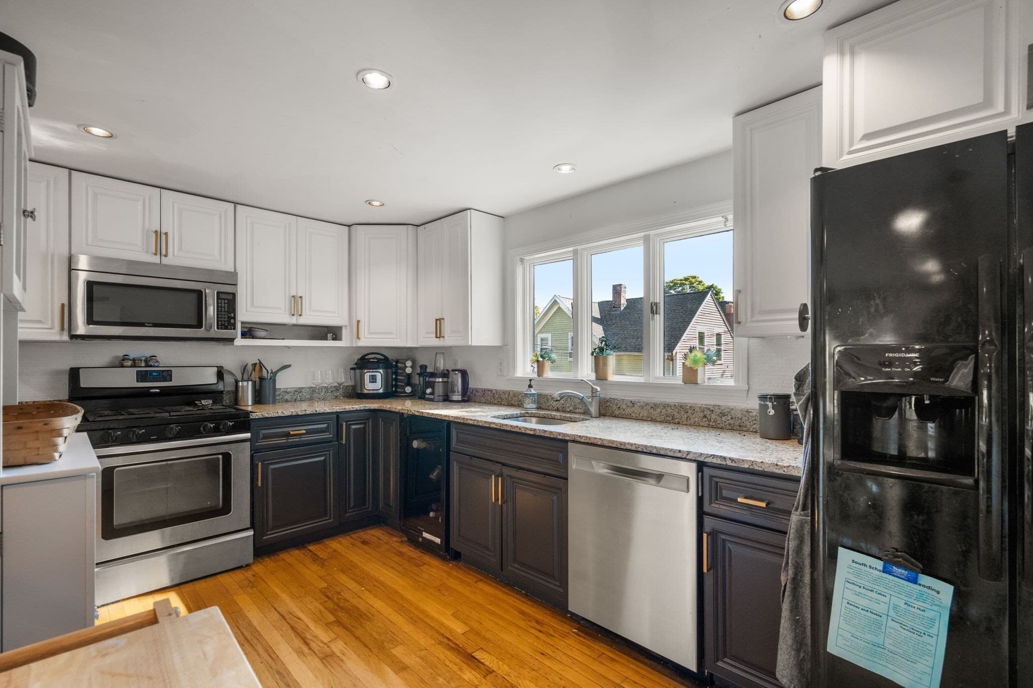 Condominium at 88 Hancock St # 88, Stoneham MA 02180, Stoneham, photo 7 of 35