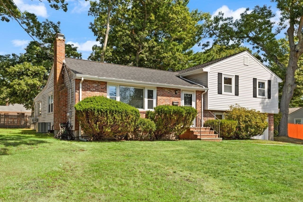 Single Family Residence at 11 Imrie St, Randolph MA 02368, photo 2 of 33