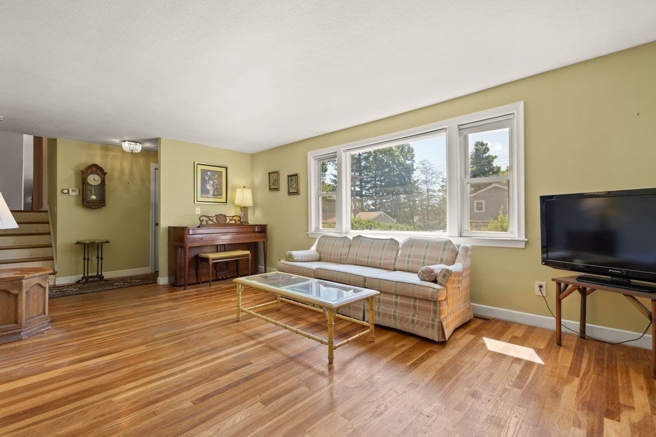 Single Family Residence at 11 Imrie St, Randolph MA 02368, photo 9 of 33