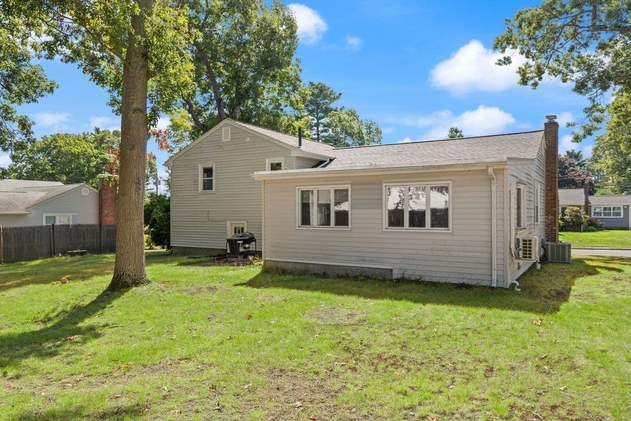 Single Family Residence at 11 Imrie St, Randolph MA 02368, photo 25 of 33