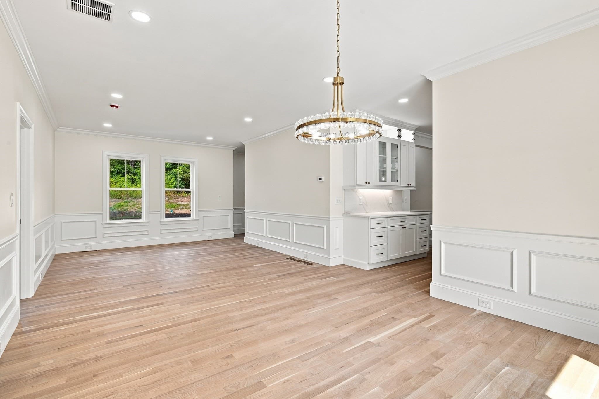 Single Family Residence at 2 Berthold St, Saugus MA 01906, Saugus, photo 12 of 42