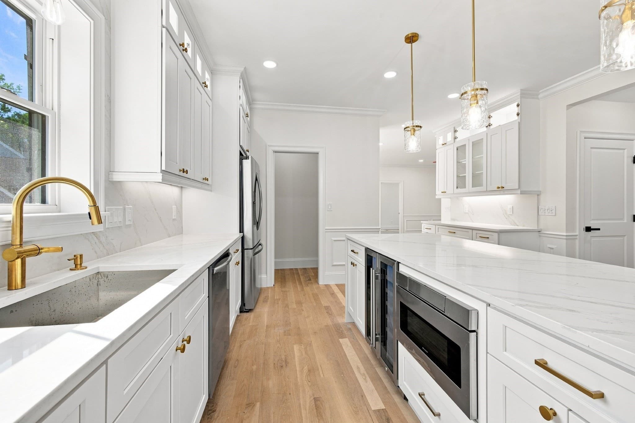 Single Family Residence at 2 Berthold St, Saugus MA 01906, Saugus, photo 10 of 42
