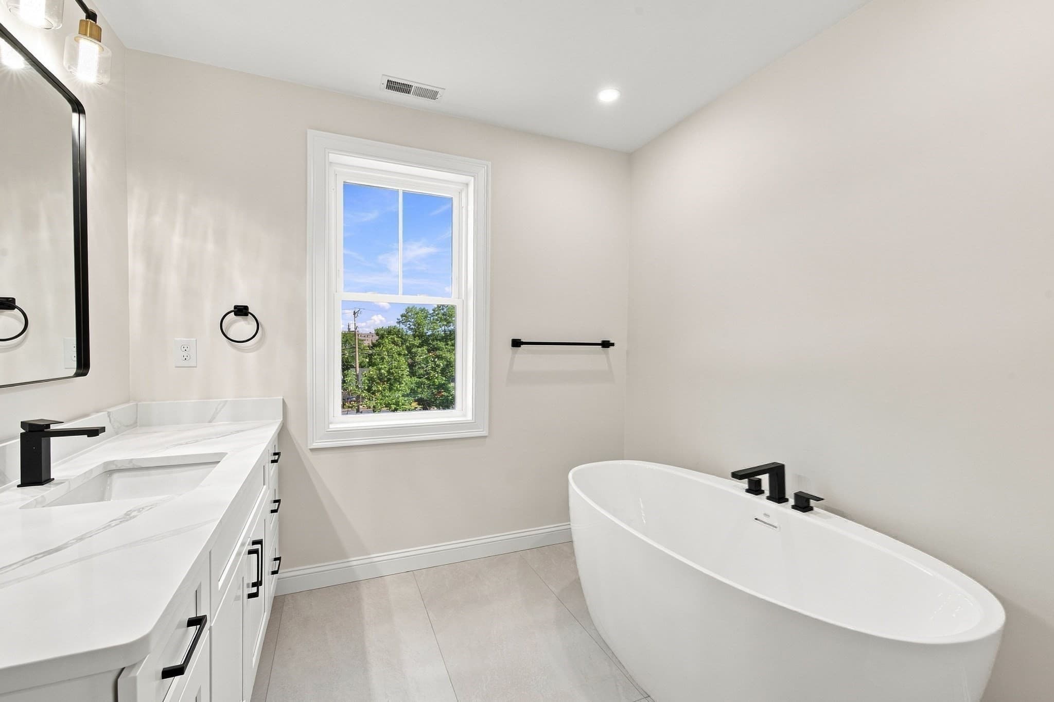 Single Family Residence at 2 Berthold St, Saugus MA 01906, Saugus, photo 25 of 42