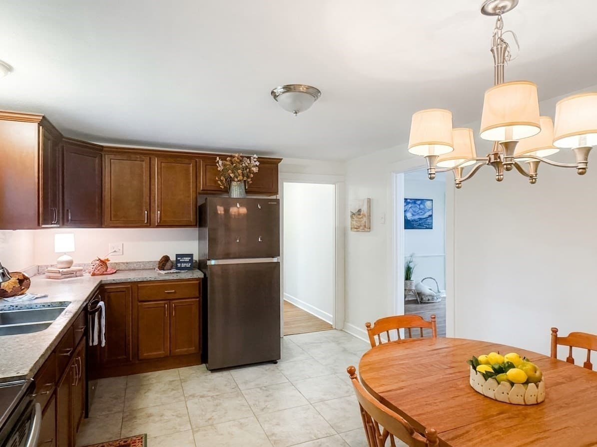 Single Family Residence at 40 Atherton, Nashua NH 03064, Nashua, photo 6 of 39