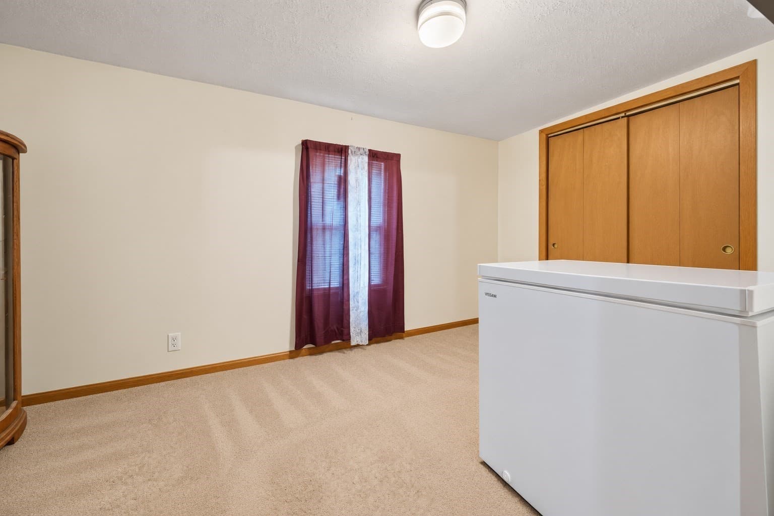 Single Family Residence at 138 Fremont St, Taunton MA 02780, photo 13 of 24