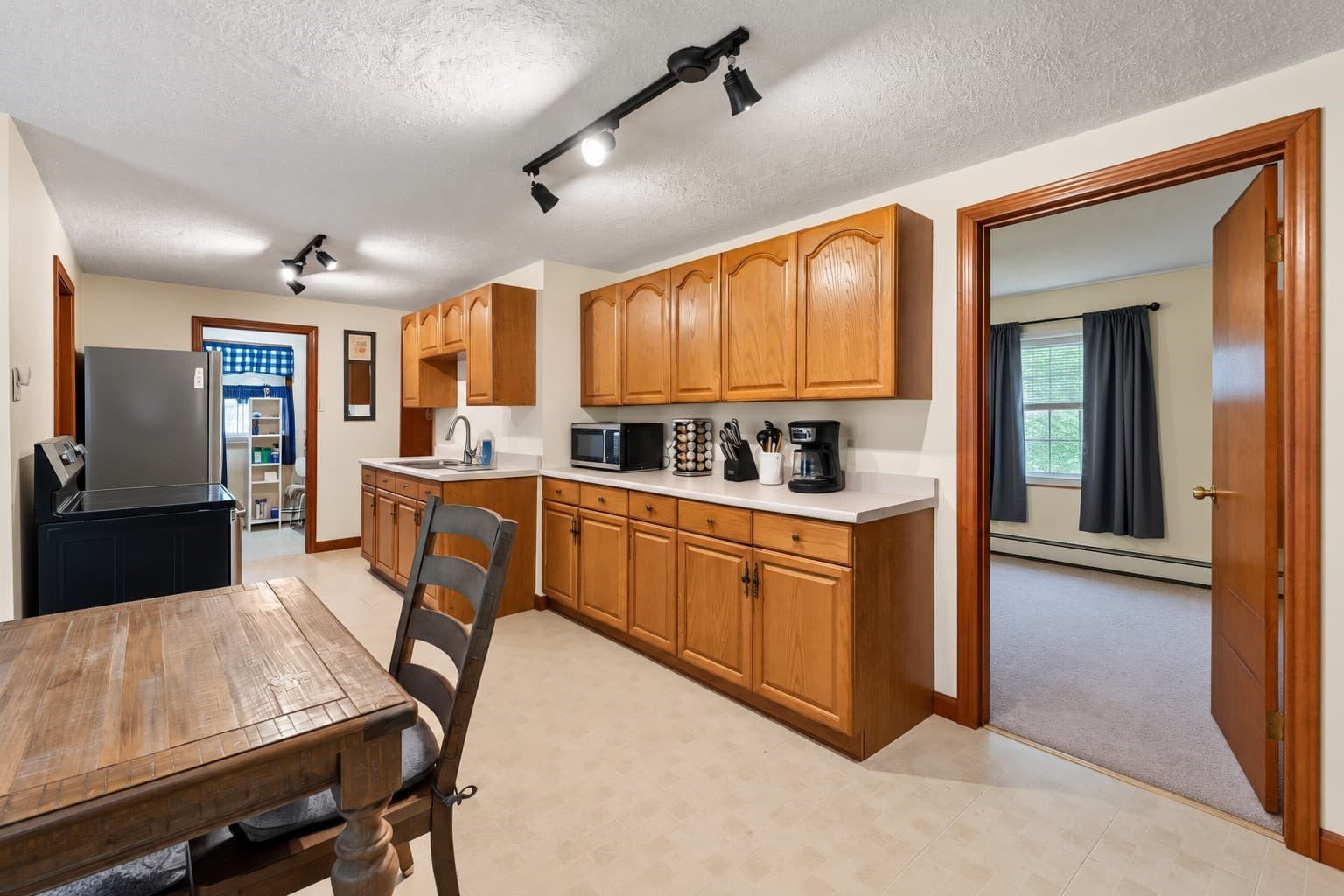 Single Family Residence at 138 Fremont St, Taunton MA 02780, photo 5 of 24
