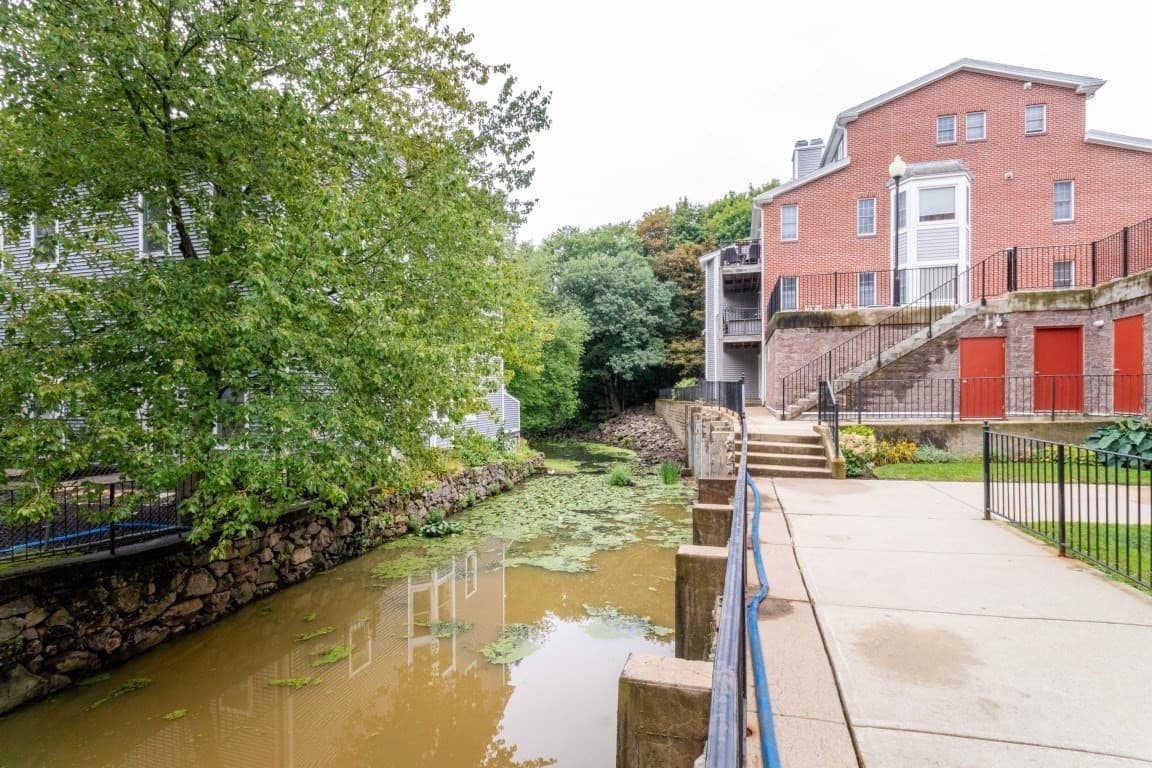Condominium at 7 S Stone Mill Dr # 403, Dedham MA 02026, Dedham, photo 6 of 28