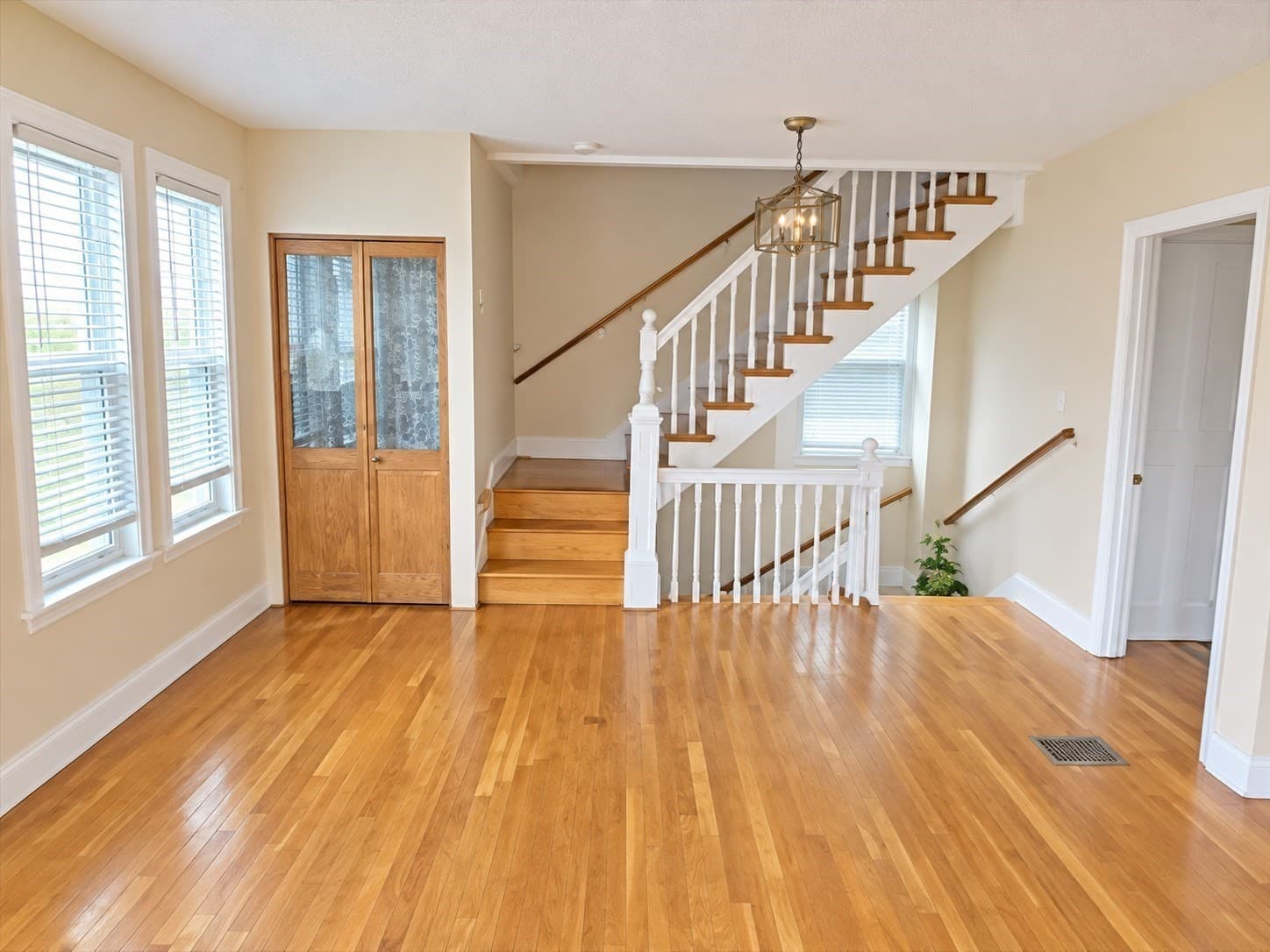 Multi Family at 120 Woodrow Ave, Boston MA 02124, photo 10 of 34