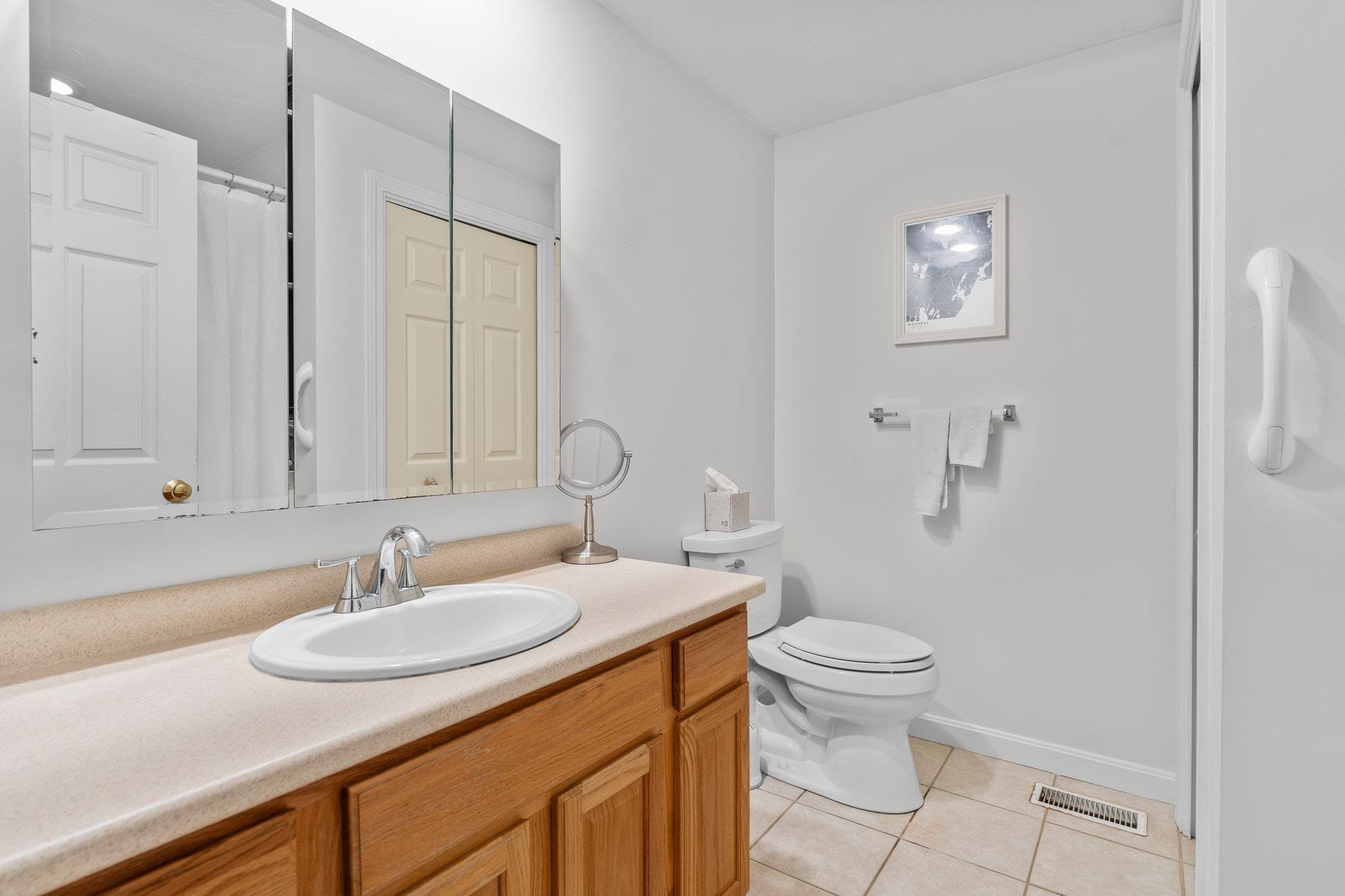 Single Family Residence at 7 Par Three Ct, Mashpee MA 02649, Mashpee, photo 16 of 38