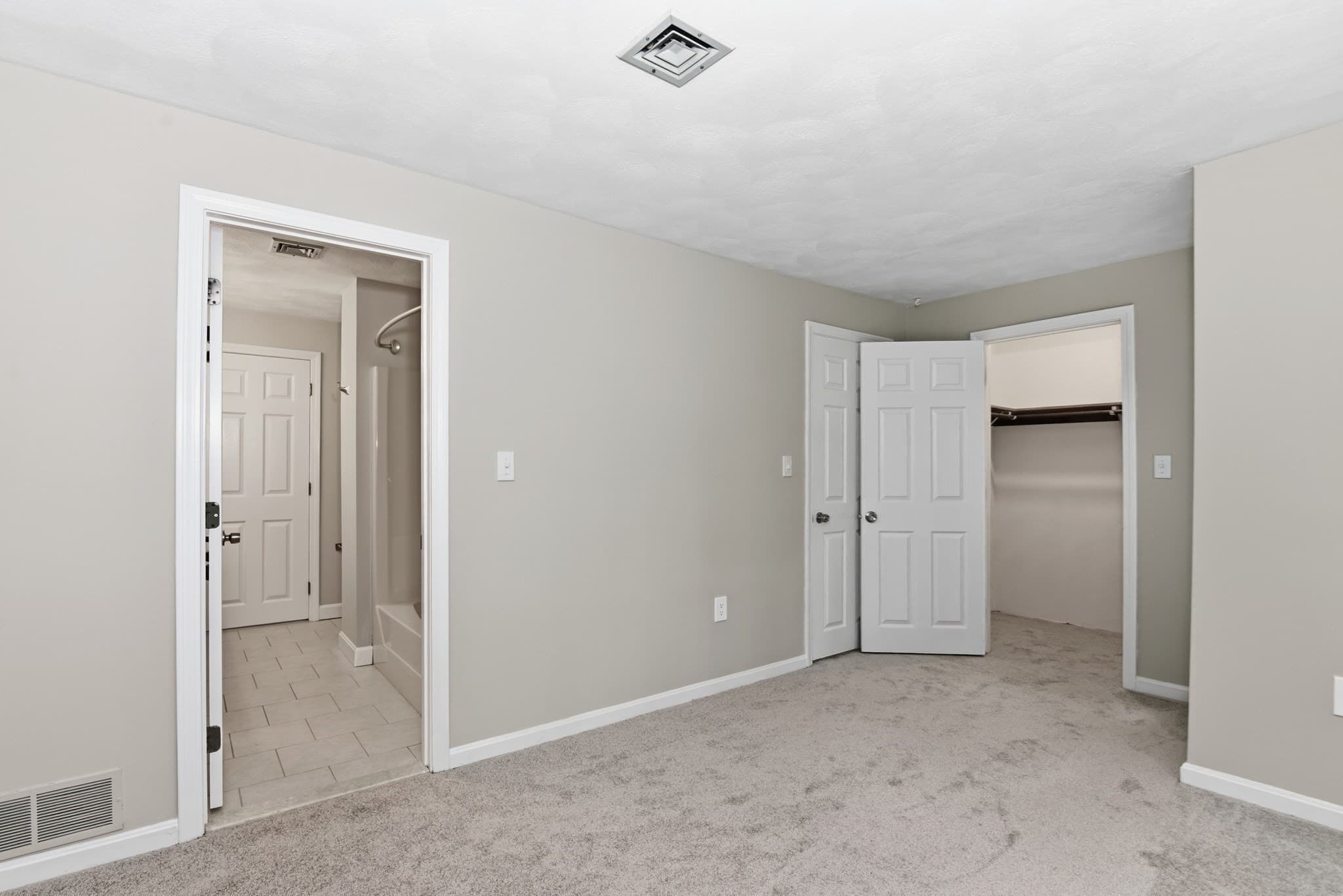 Condominium at 126 Patrick Rd # 126, Tewksbury MA 01876, Tewksbury, photo 24 of 41