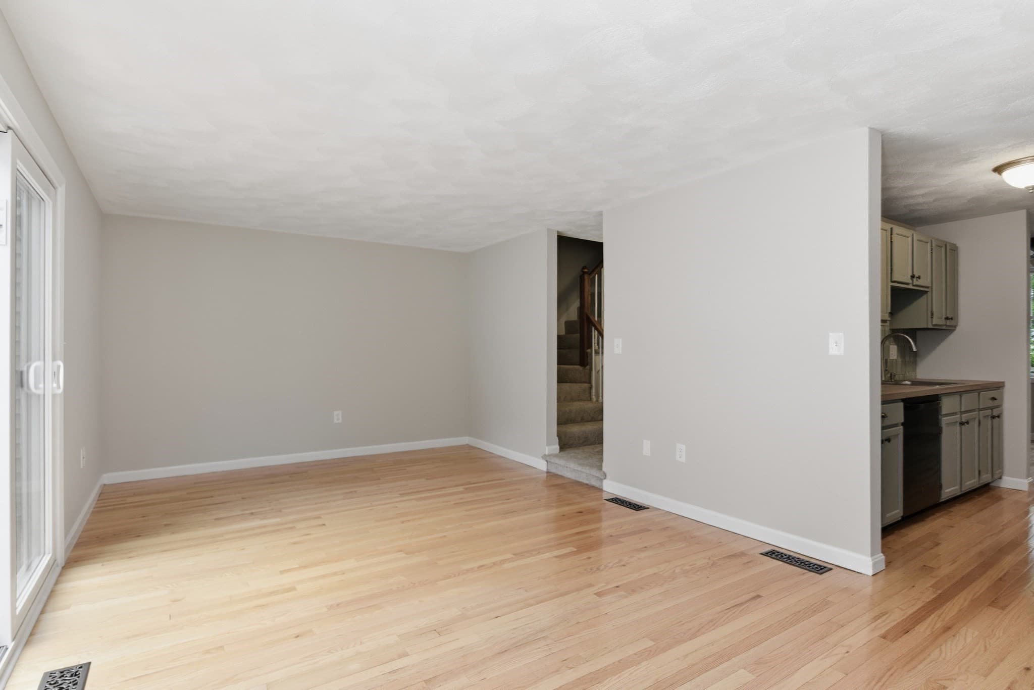 Condominium at 126 Patrick Rd # 126, Tewksbury MA 01876, Tewksbury, photo 19 of 41