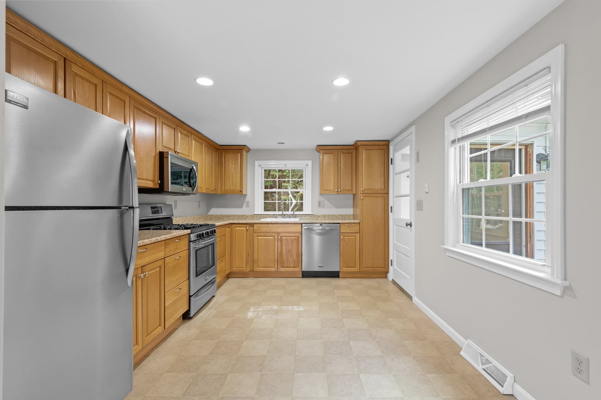 Single Family Residence at 64 Alden St, Plymouth MA 02360, Plymouth, photo 13 of 28