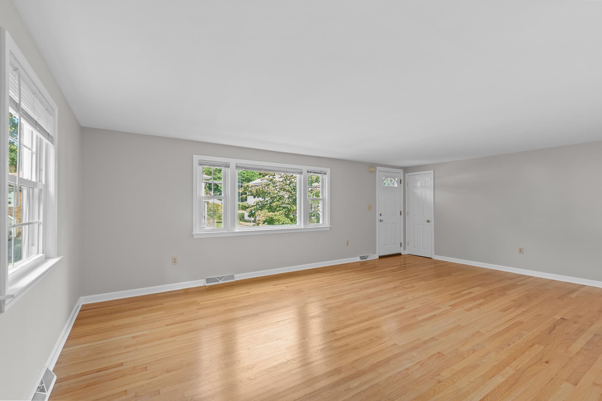 Single Family Residence at 64 Alden St, Plymouth MA 02360, Plymouth, photo 9 of 28