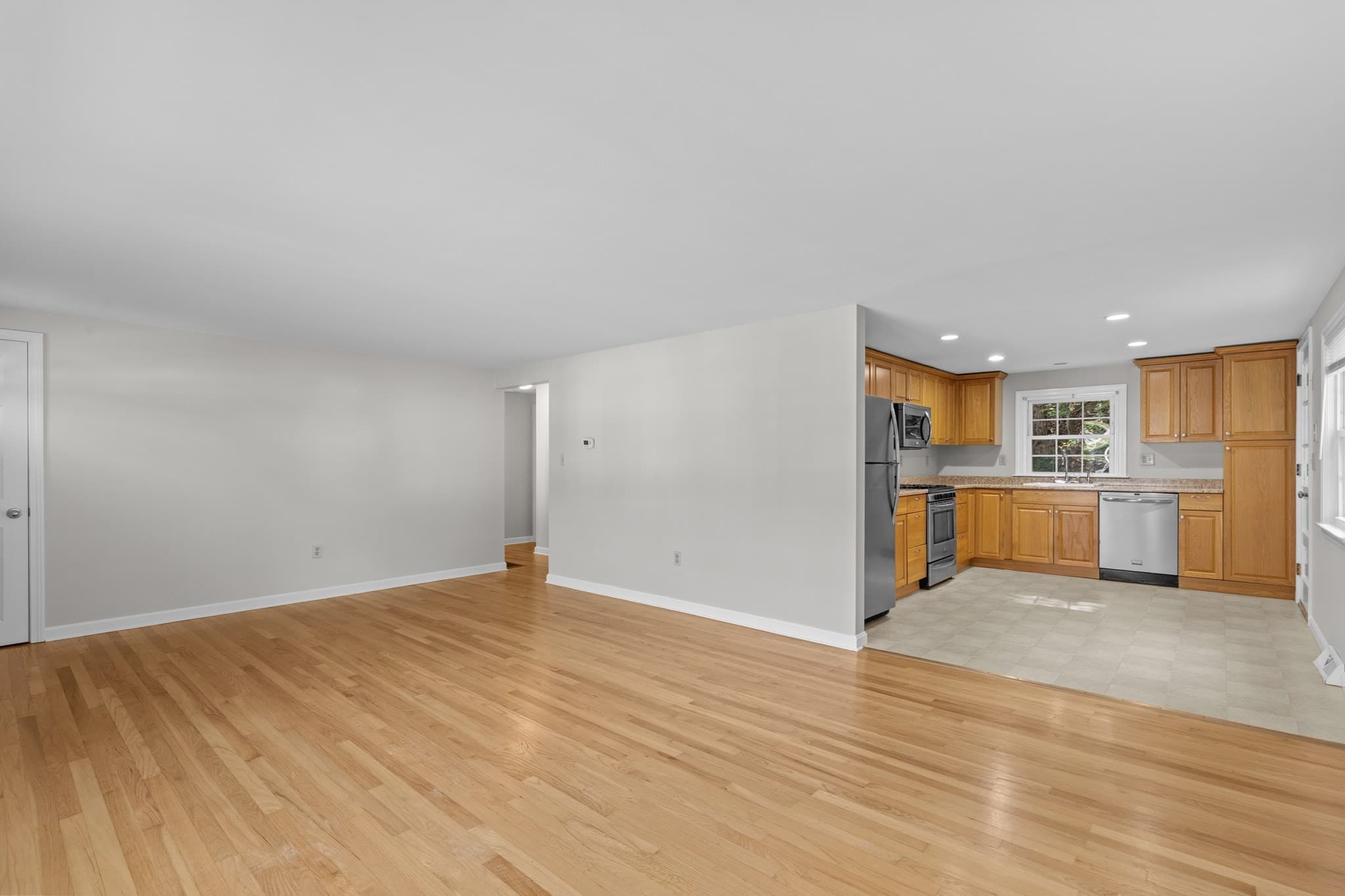 Single Family Residence at 64 Alden St, Plymouth MA 02360, Plymouth, photo 10 of 28