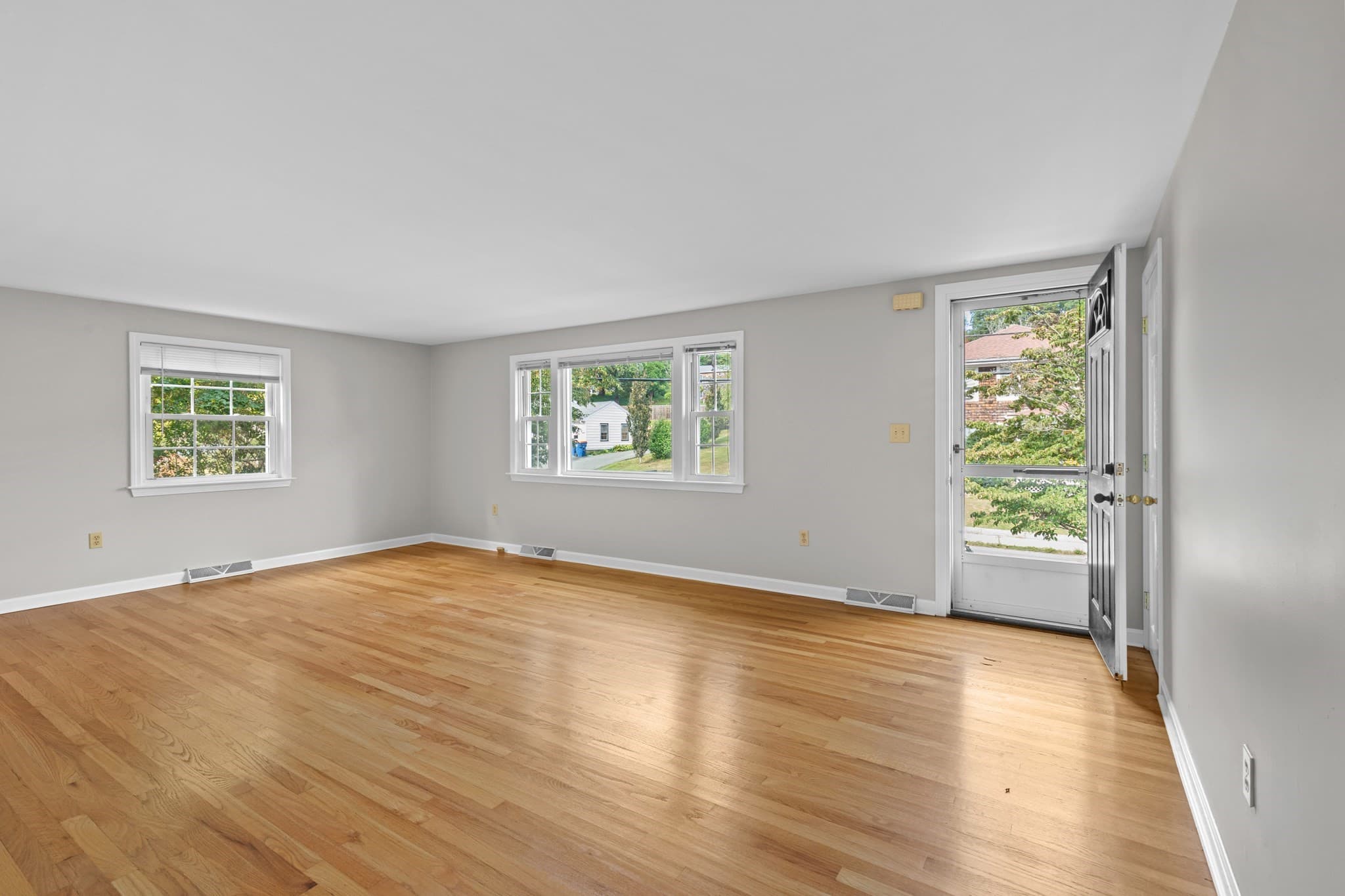 Single Family Residence at 64 Alden St, Plymouth MA 02360, Plymouth, photo 14 of 28