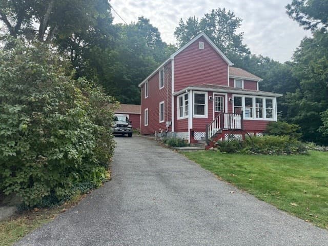 Single Family Residence at 28 Bedford Road, Woburn MA 01801, Woburn, photo 2 of 37