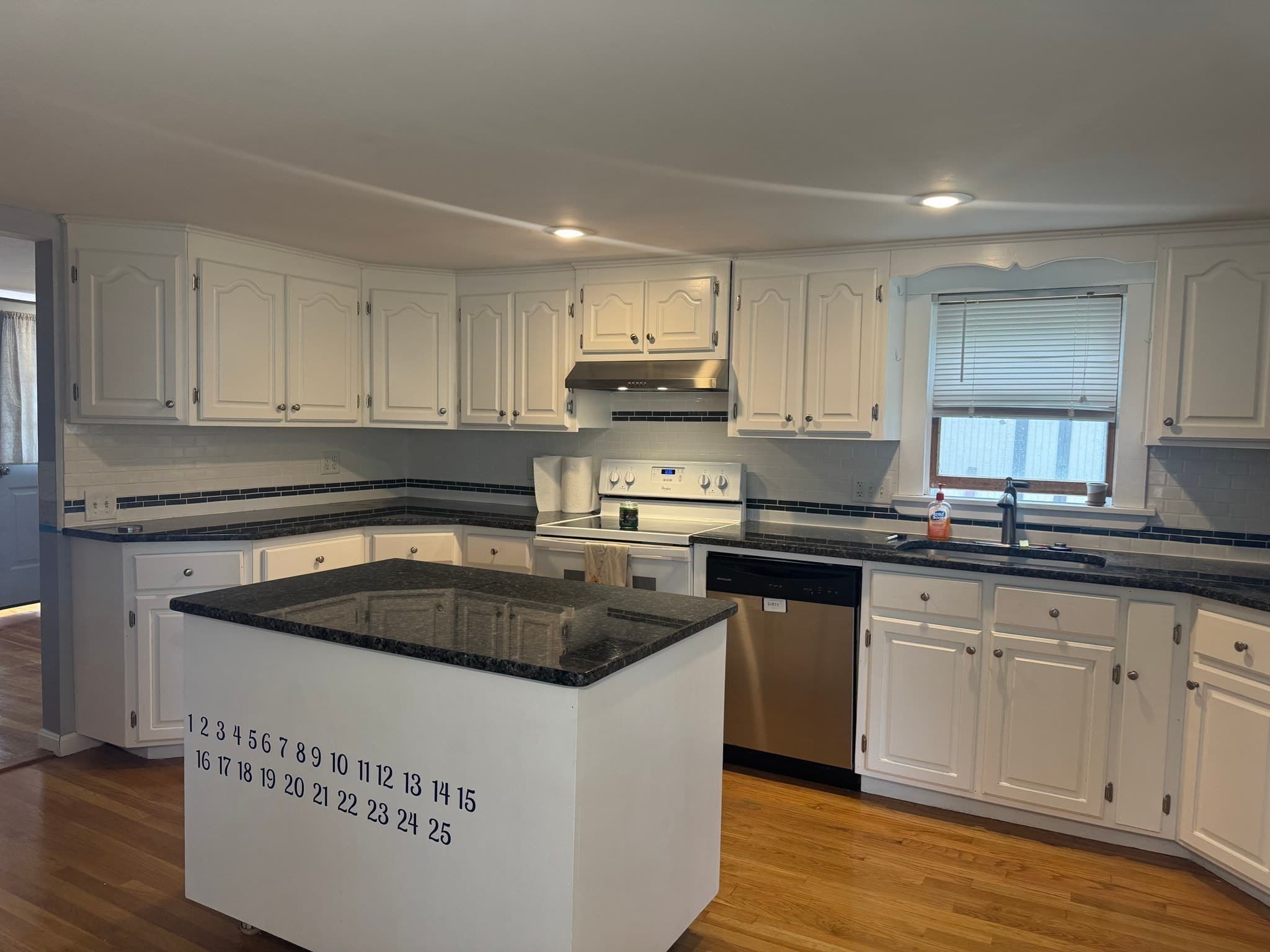 Single Family Residence at 28 Bedford Road, Woburn MA 01801, Woburn, photo 4 of 37