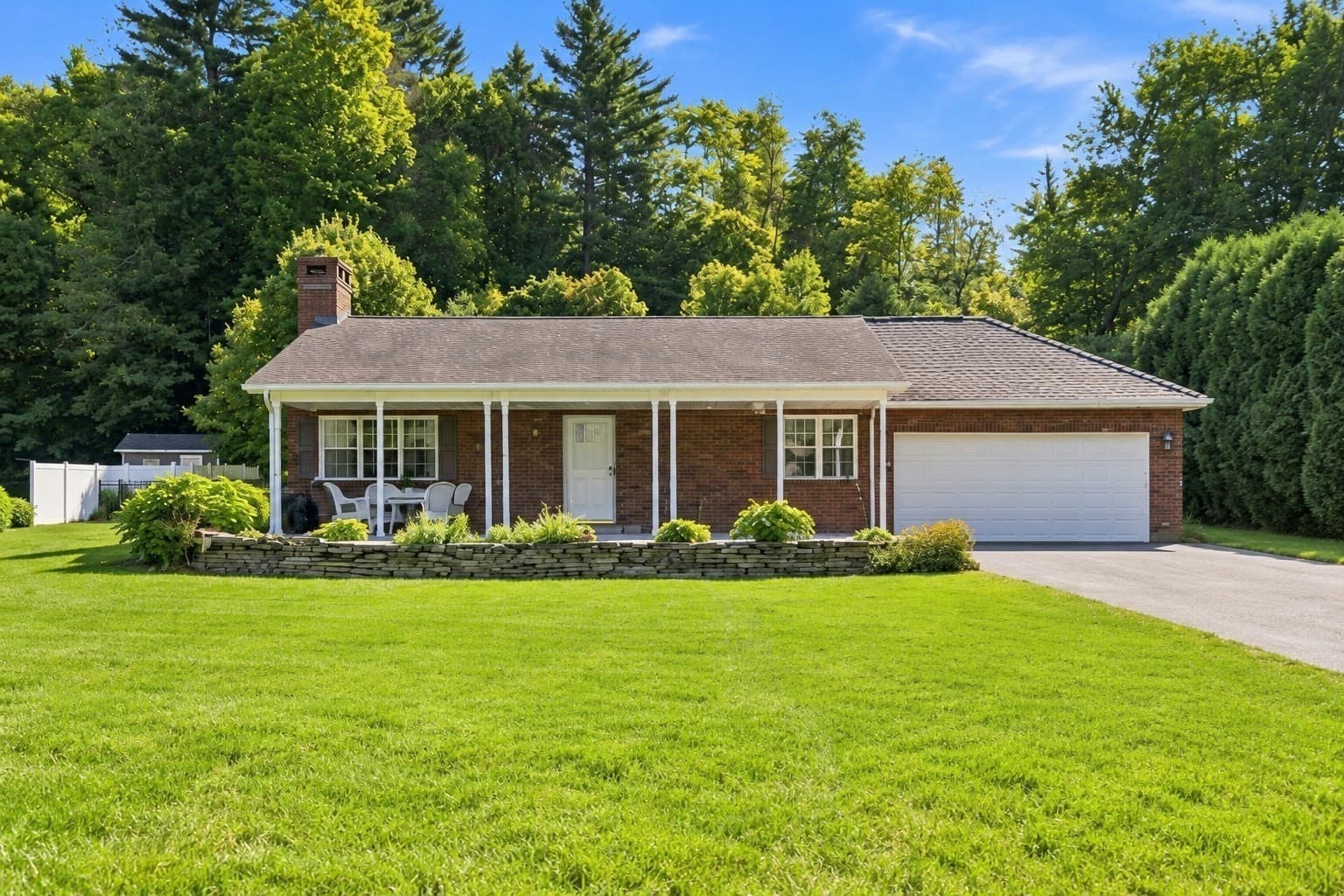 Single Family Residence at 146 Huntington Rd, Russell MA 01071, photo 2 of 28