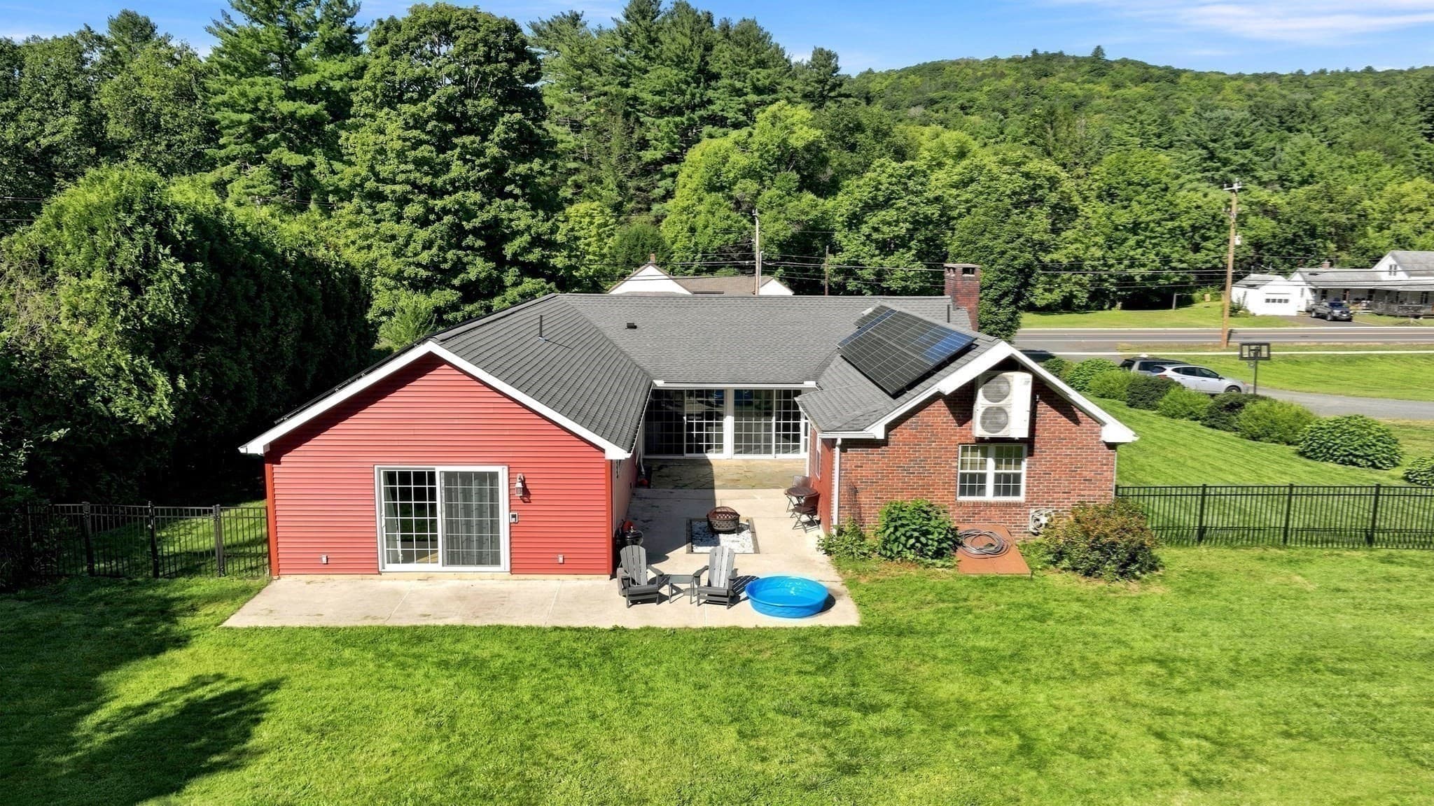Single Family Residence at 146 Huntington Rd, Russell MA 01071, photo 9 of 28