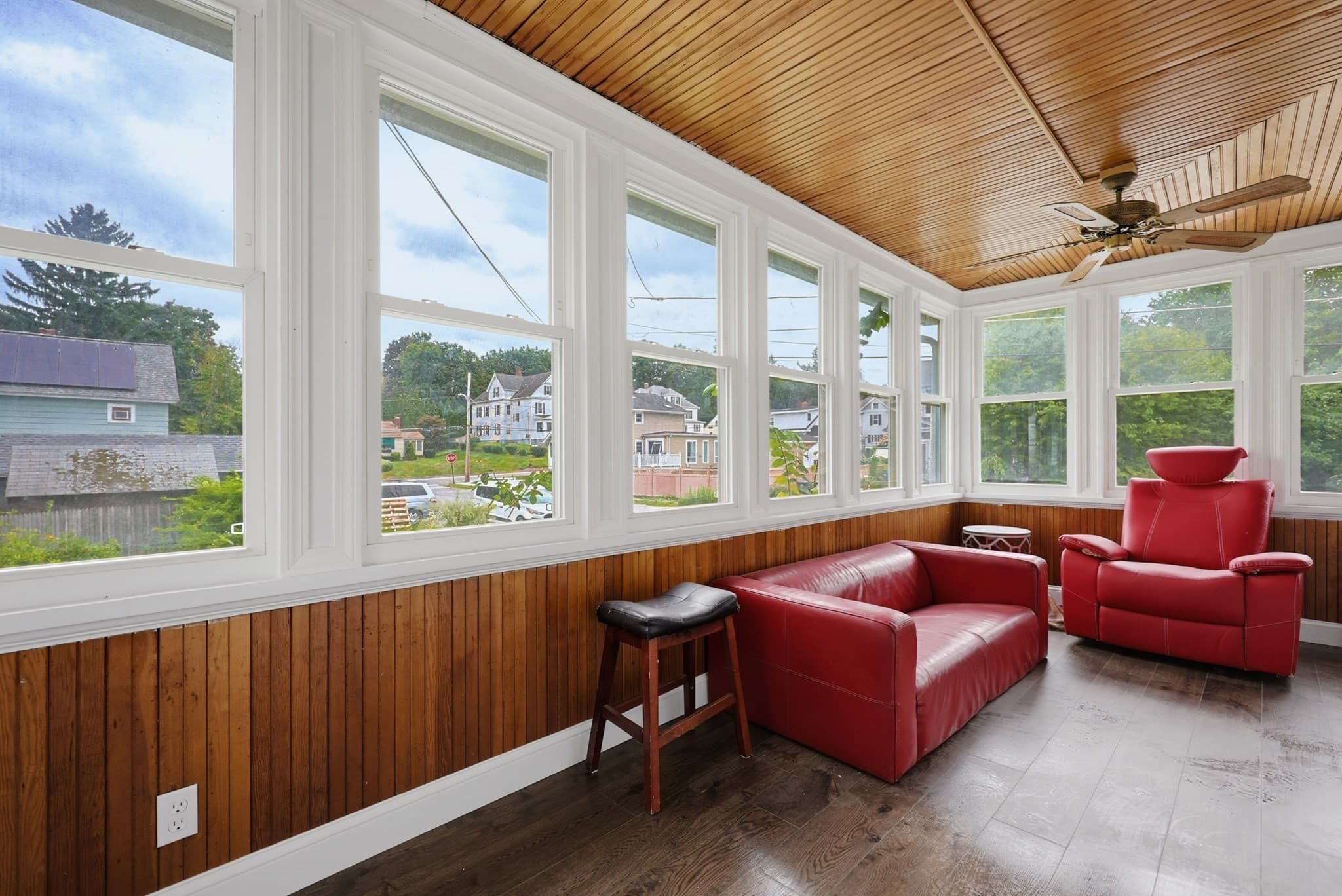 Single Family Residence at 13 Campbell Ave, Leominster MA 01453, Leominster, photo 5 of 32