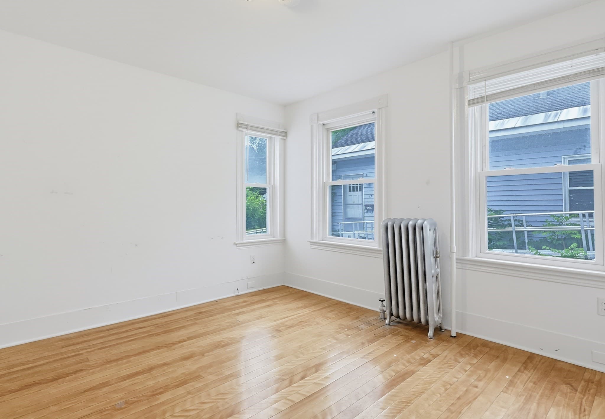 Single Family Residence at 13 Campbell Ave, Leominster MA 01453, Leominster, photo 9 of 32