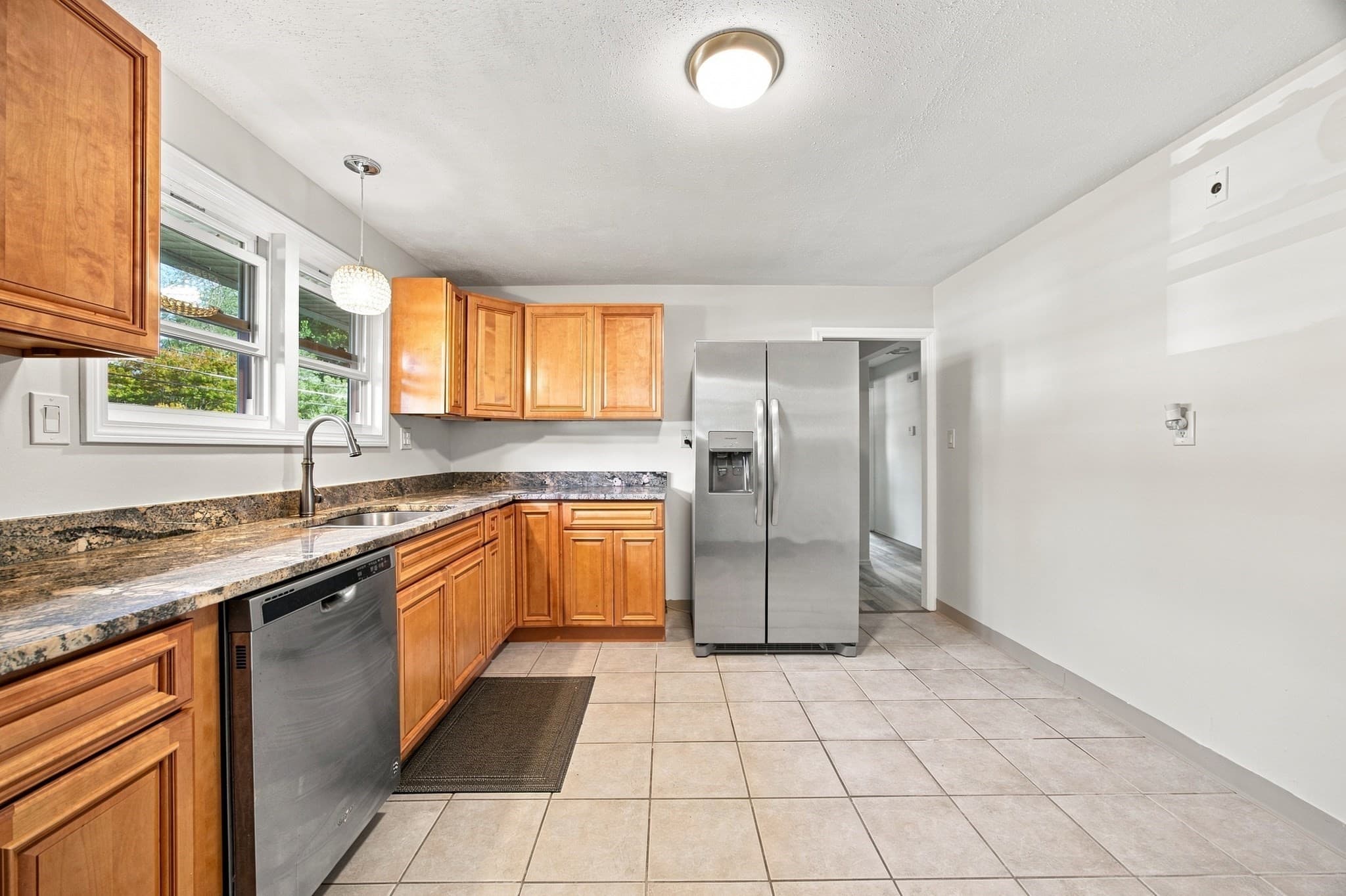 Single Family Residence at 96 Shady Brook Lane, Springfield MA 01118, Springfield, photo 4 of 27