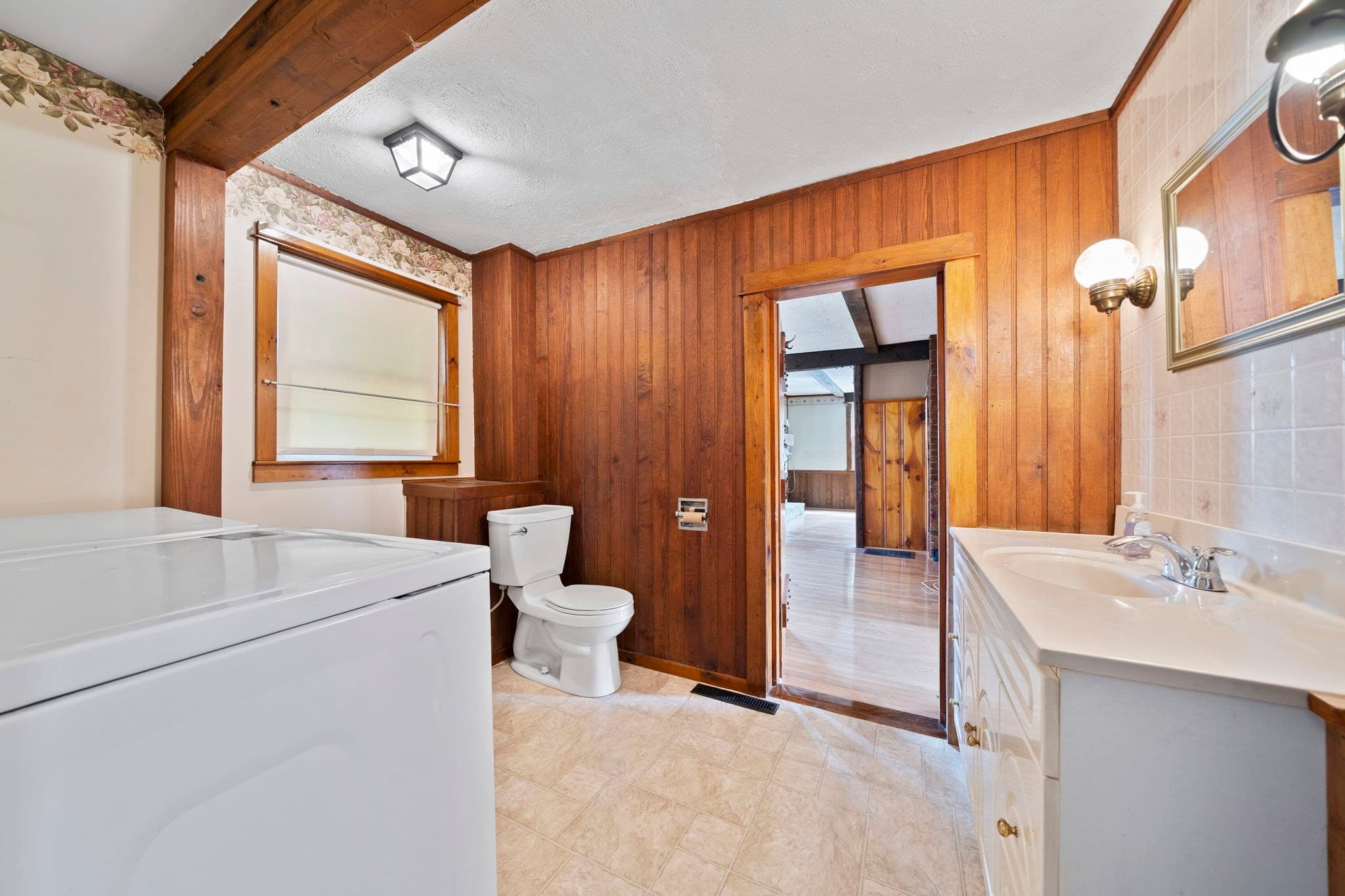 Single Family Residence at 109 West Water St, Rockland MA 02370, Rockland, photo 17 of 38