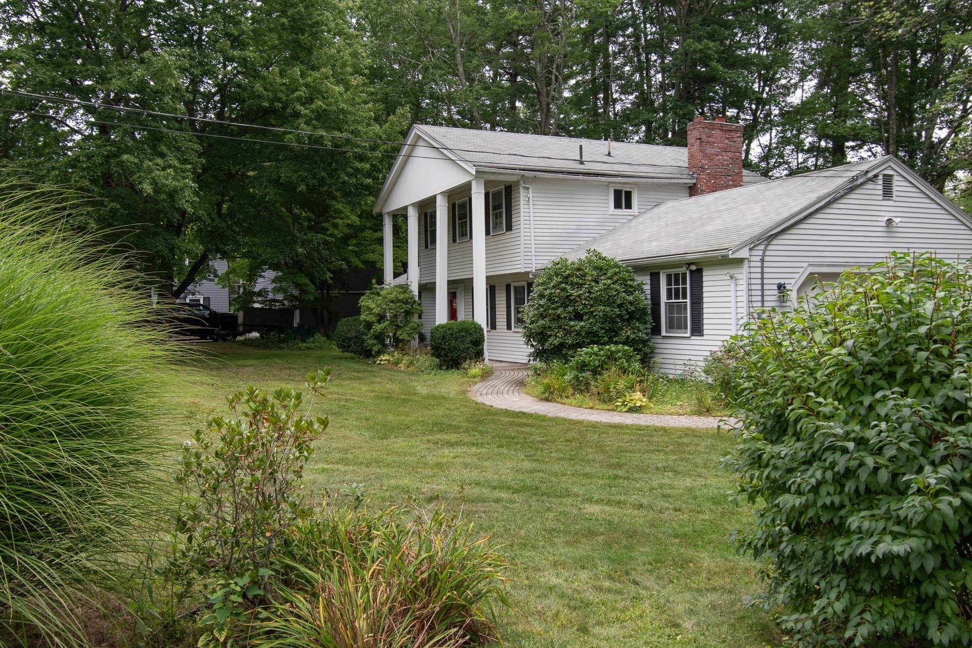 Single Family Residence at 16 Crabapple Ln, Chelmsford MA 01824, photo 2 of 27