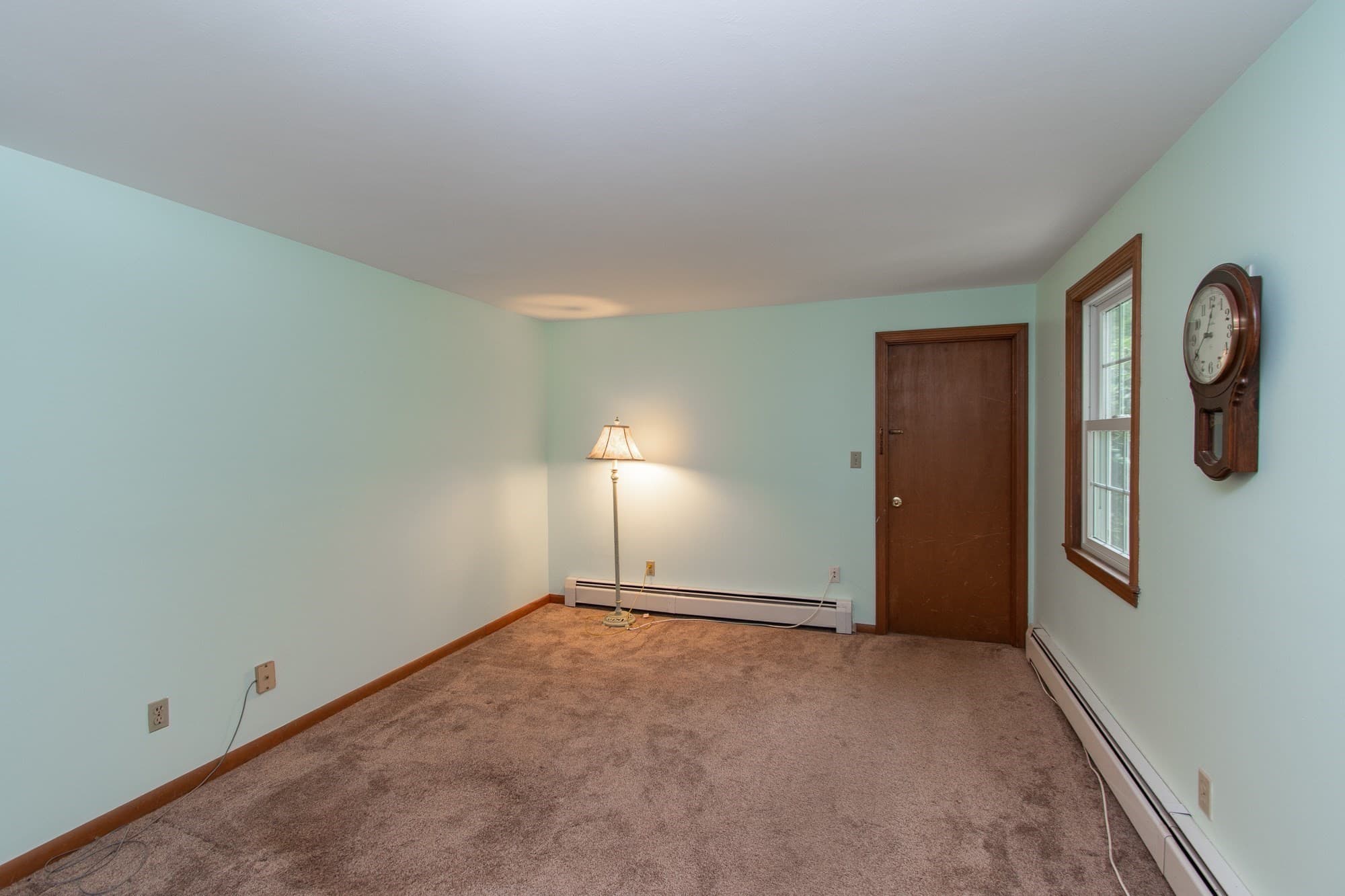 Single Family Residence at 16 Crabapple Ln, Chelmsford MA 01824, photo 9 of 27
