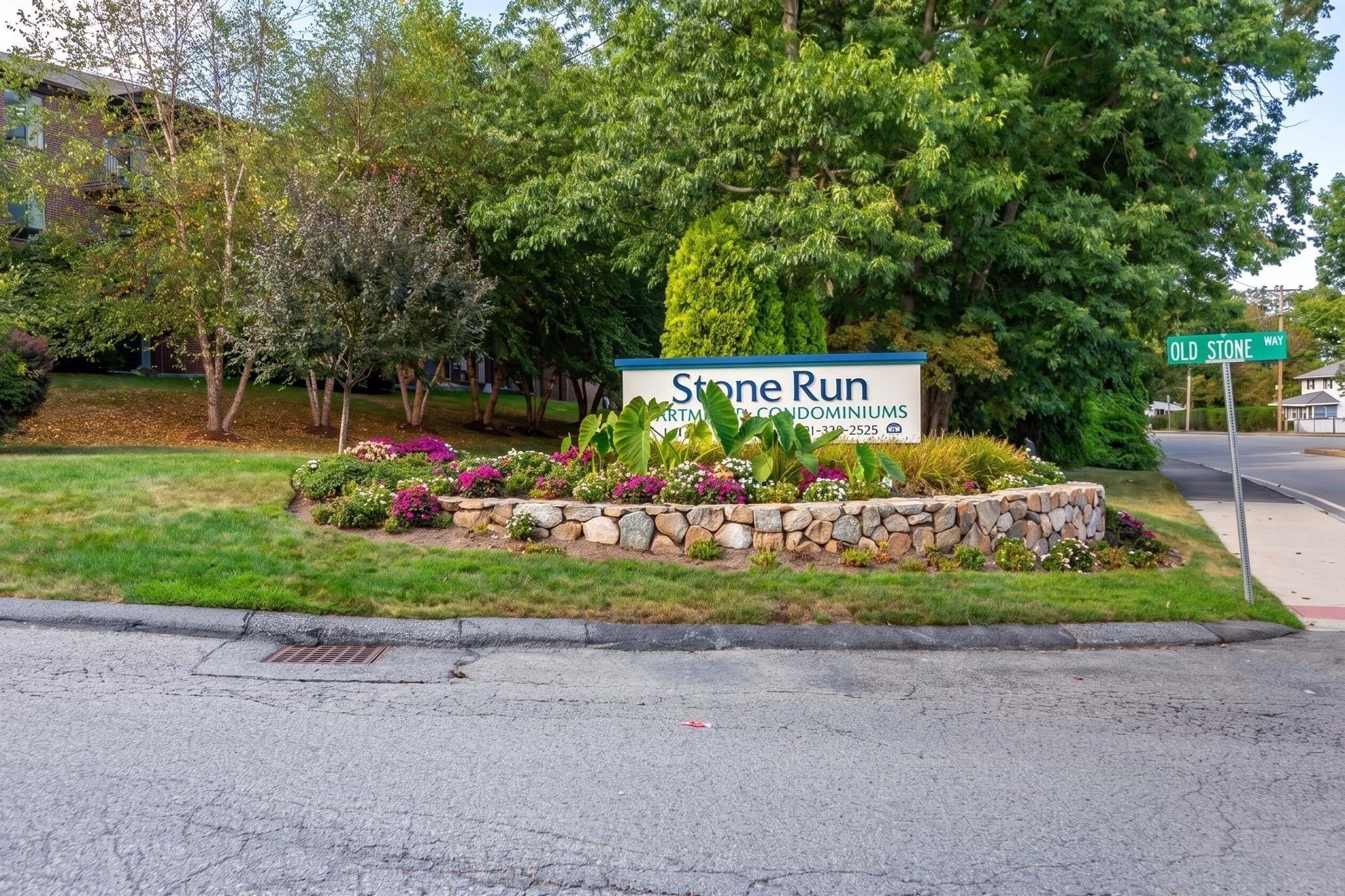 Condominium at 22 Old Stone Way # 22, Weymouth MA 02189, photo 7 of 38