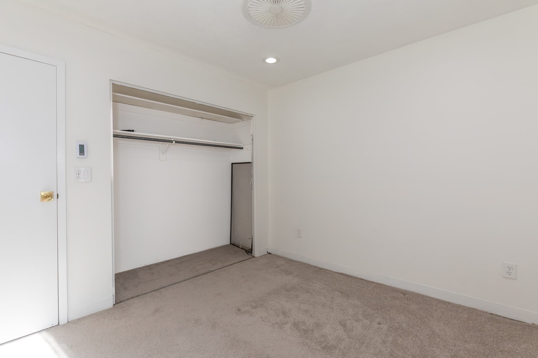 Condominium at 22 Old Stone Way # 22, Weymouth MA 02189, photo 36 of 38