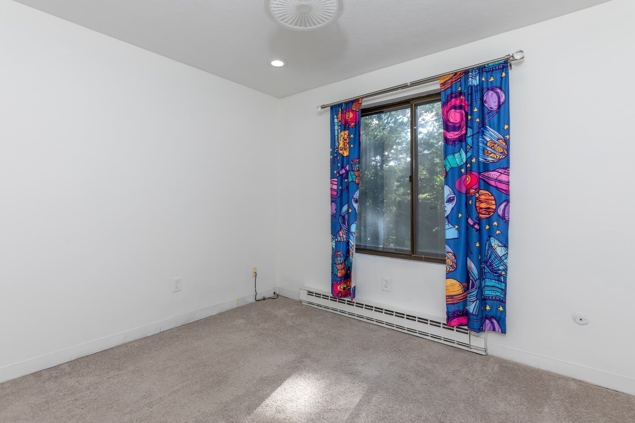 Condominium at 22 Old Stone Way # 22, Weymouth MA 02189, photo 32 of 38