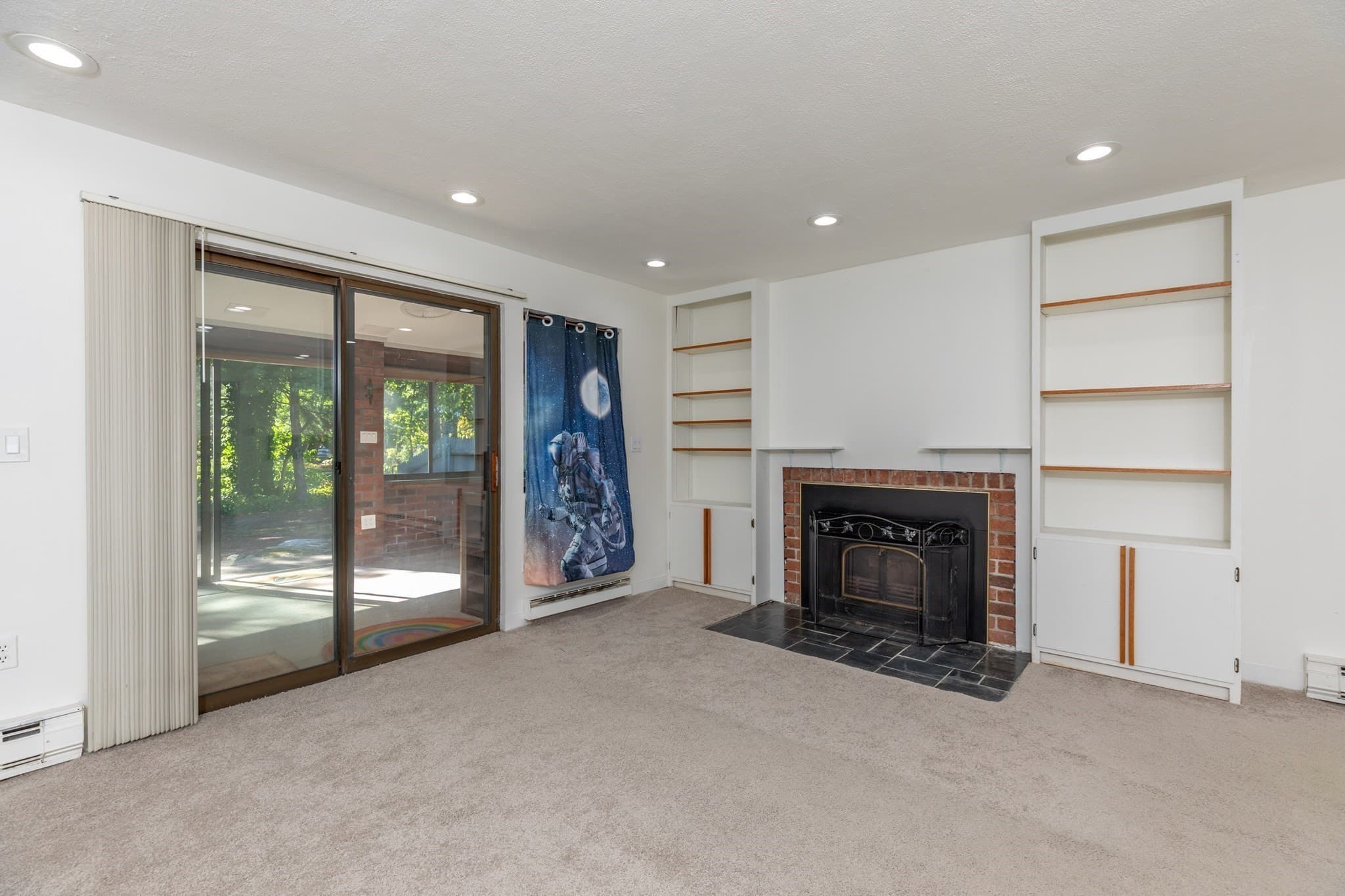 Condominium at 22 Old Stone Way # 22, Weymouth MA 02189, photo 10 of 38